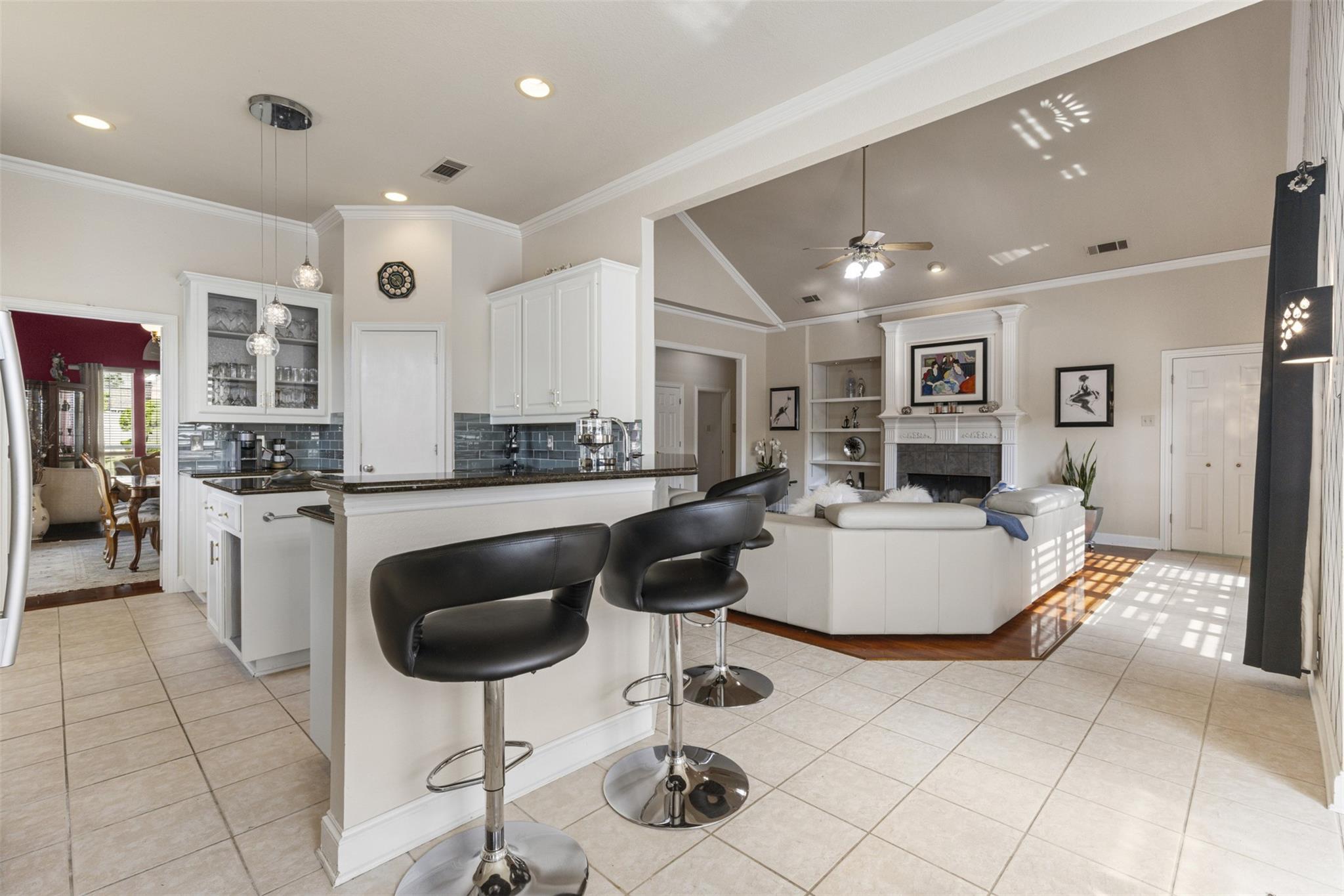 property viewer photo 6