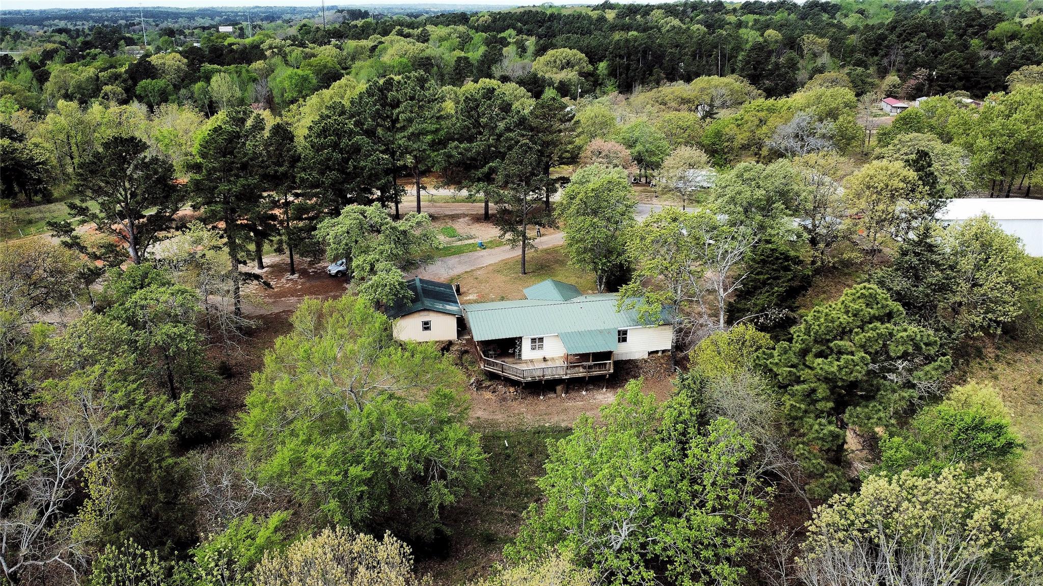 main property photo 30