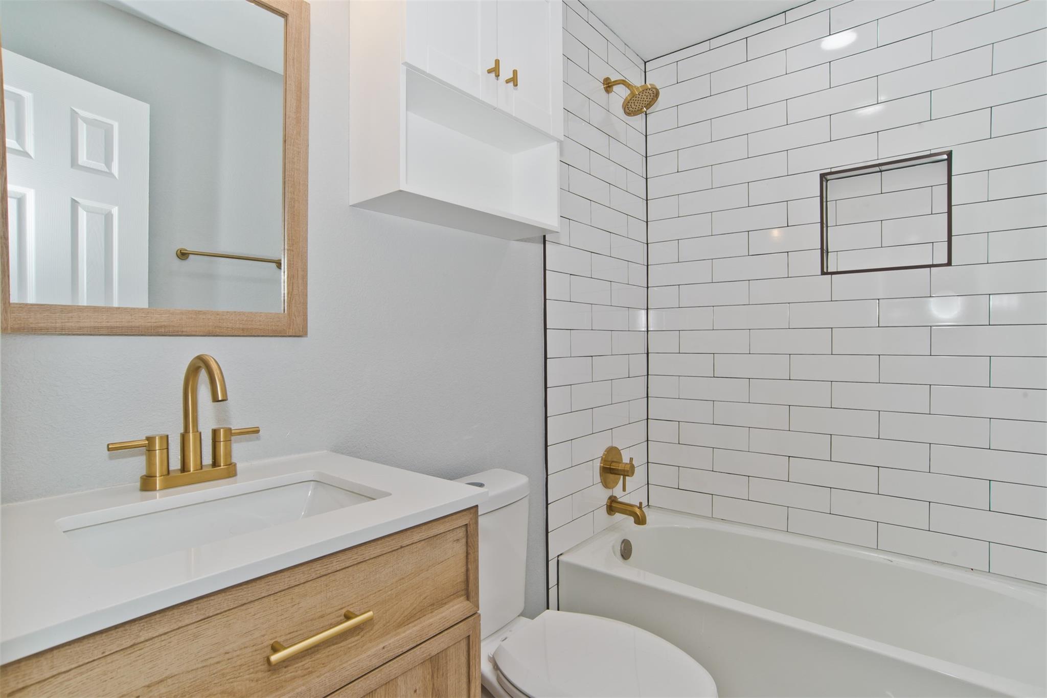 property viewer photo 24