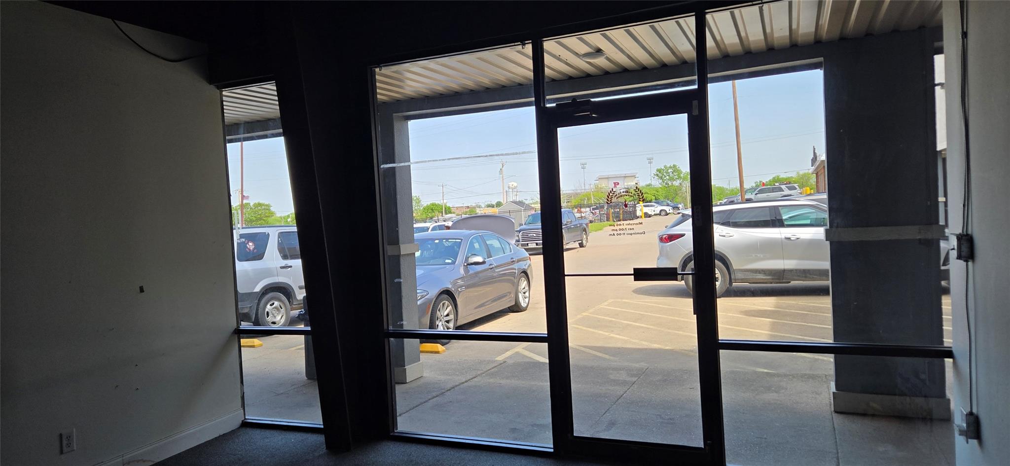 property viewer photo 2