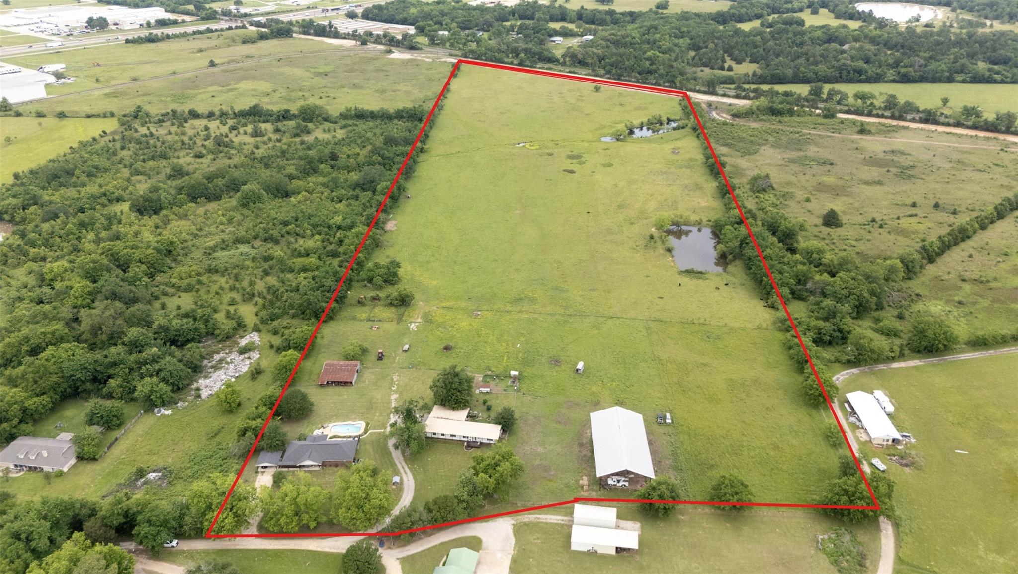 main property photo 16