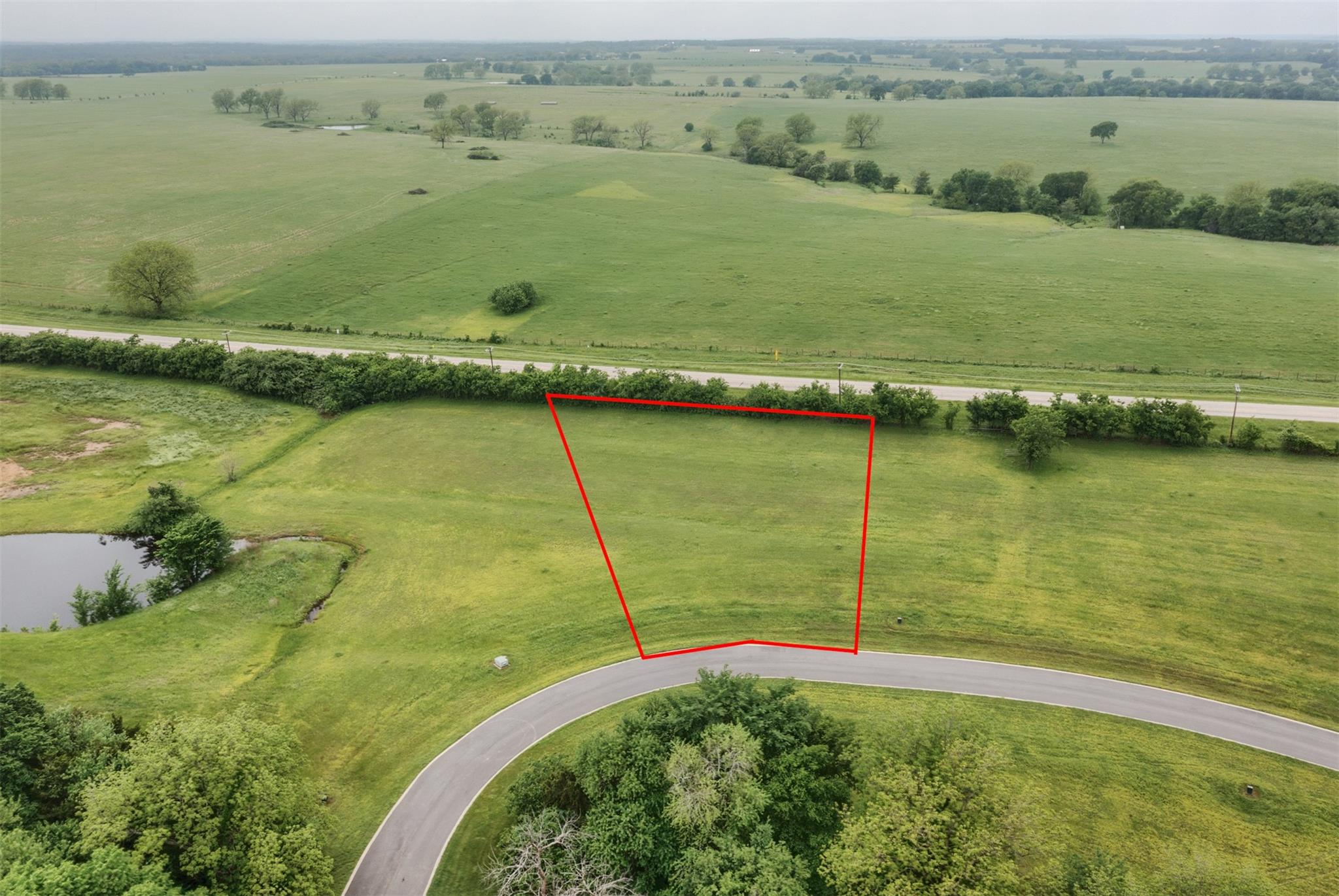 main property photo 10