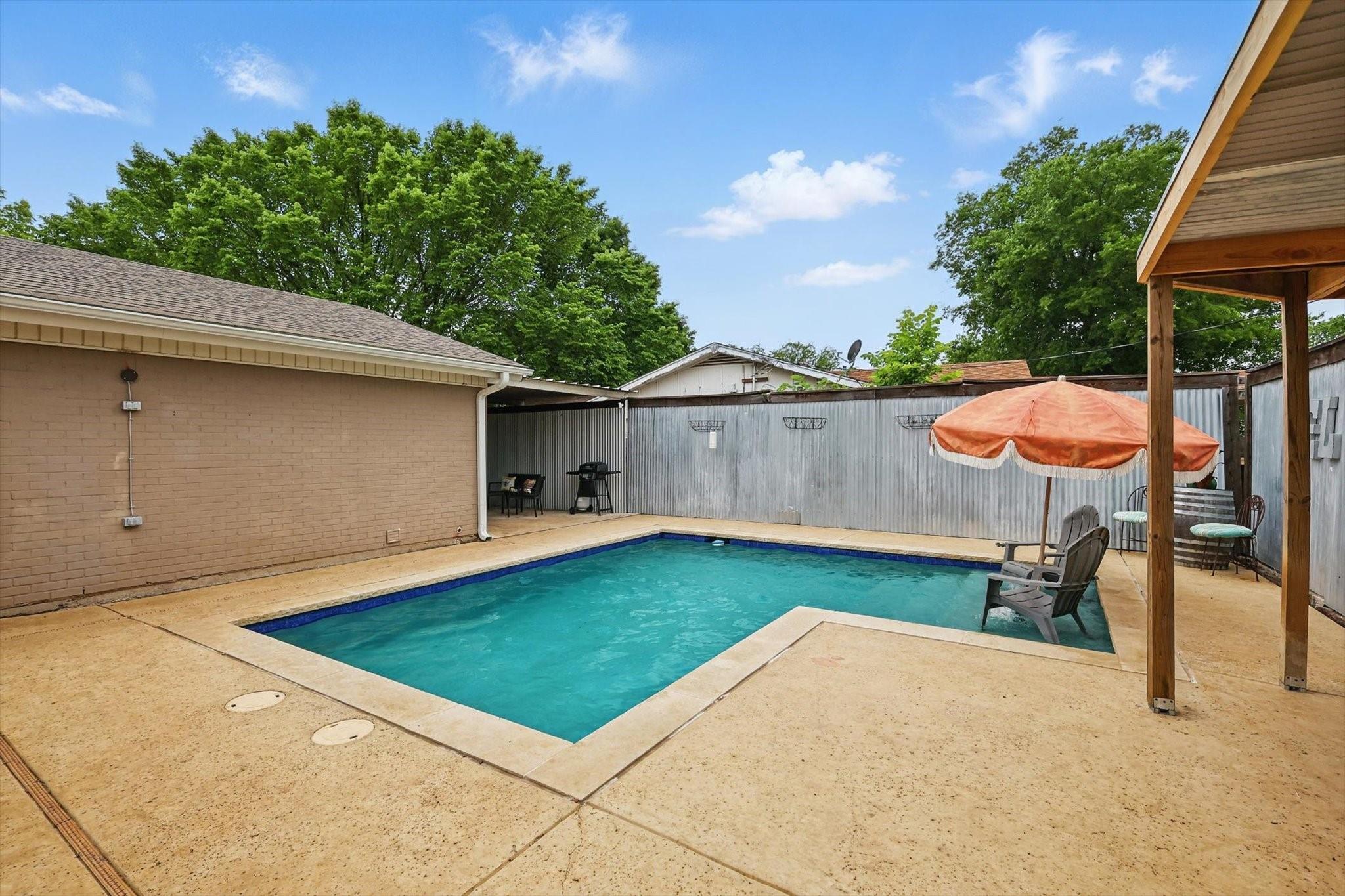 main property photo 26