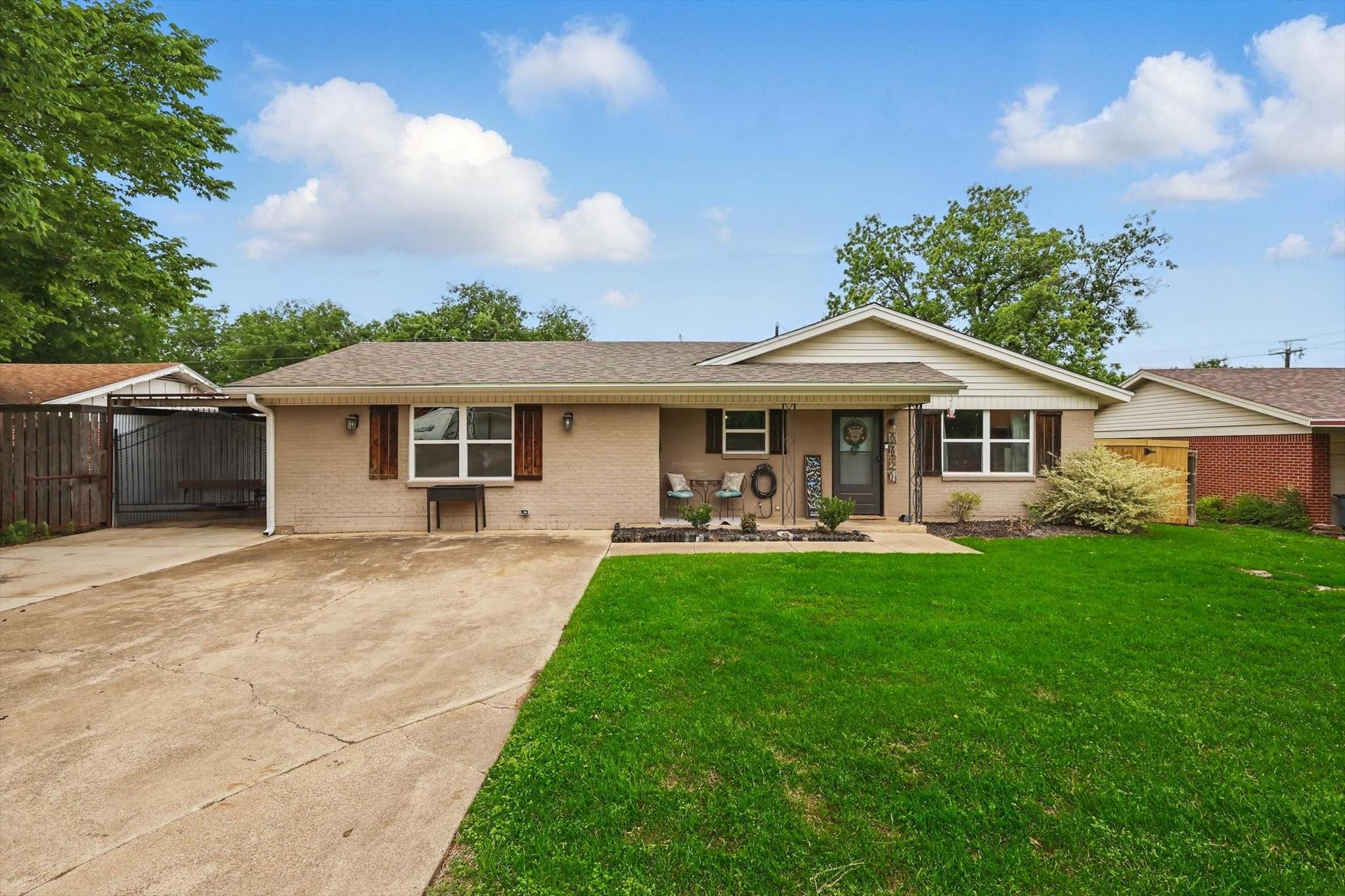 main property photo 5