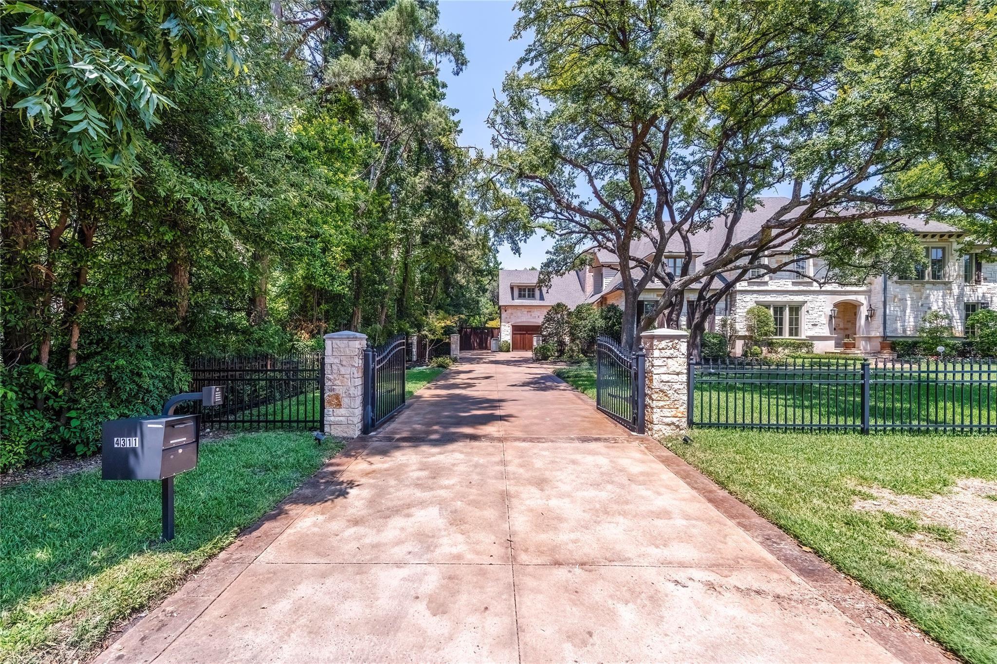 property viewer photo 3