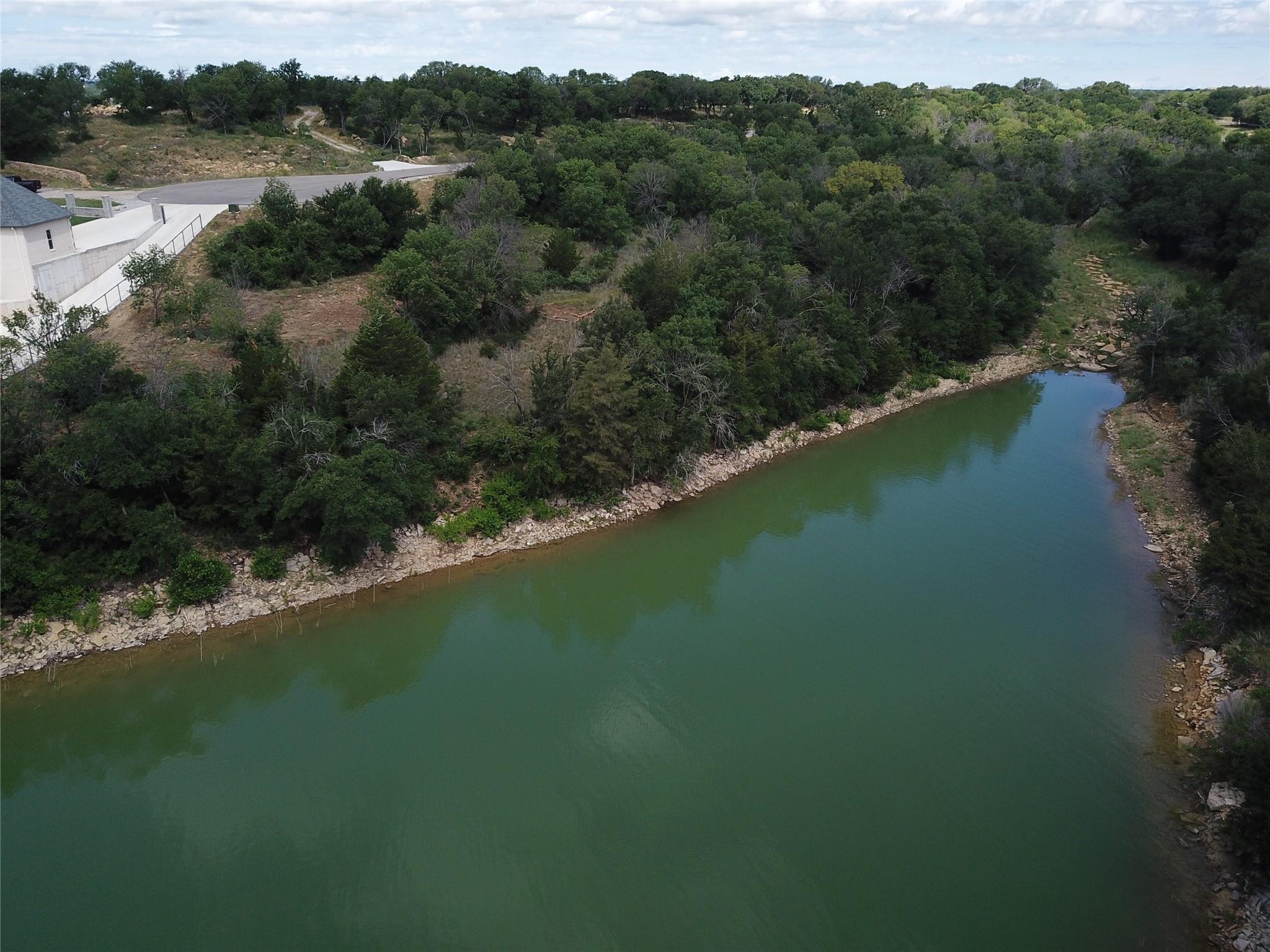 main property photo 13