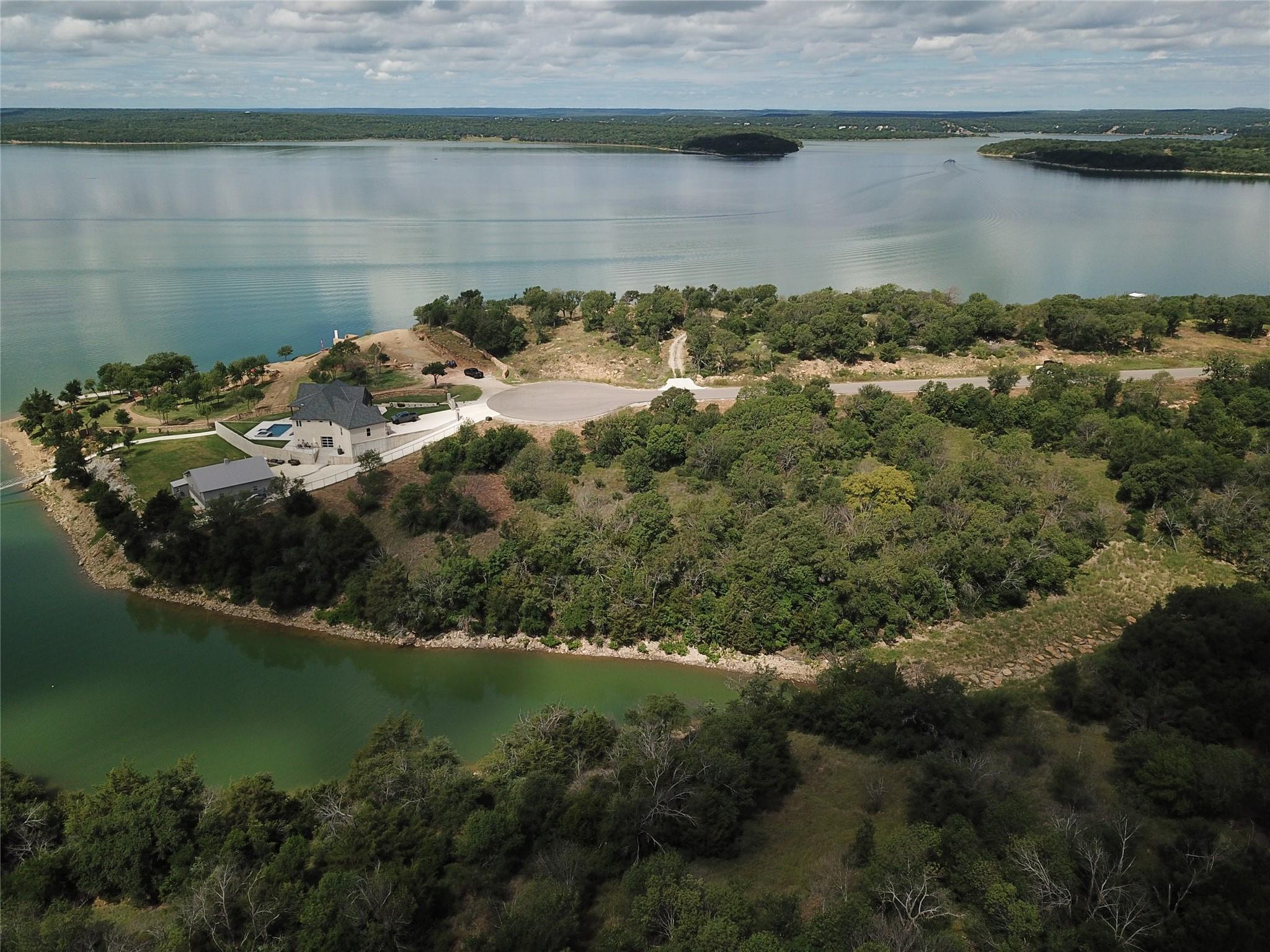 main property photo 8
