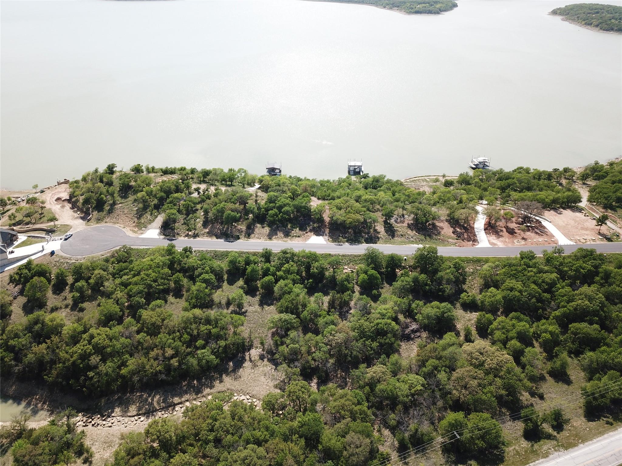 main property photo 11