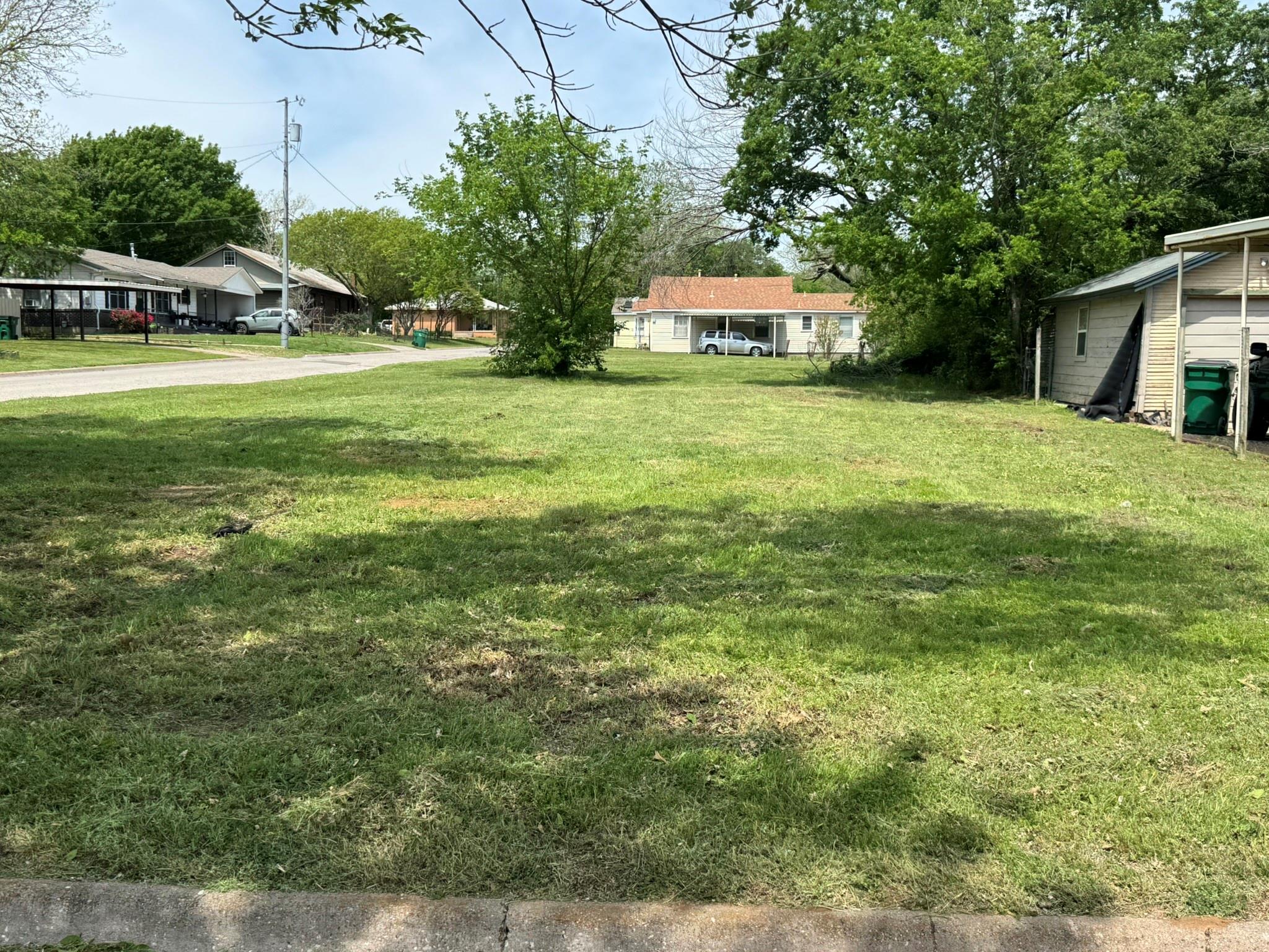 main property photo 8