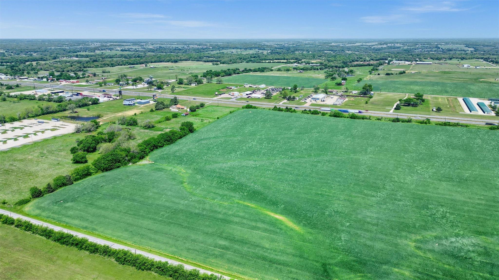 main property photo 10