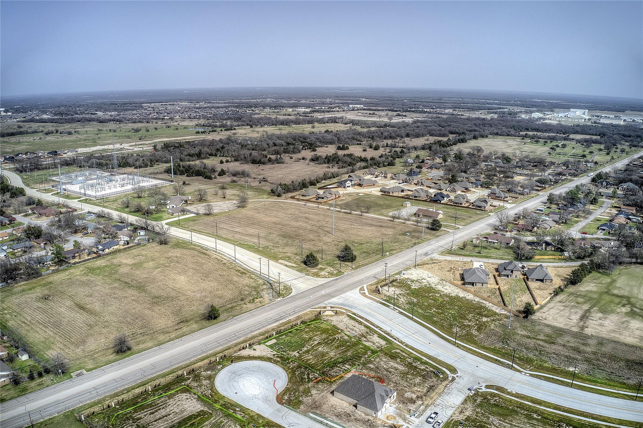 main property photo 30