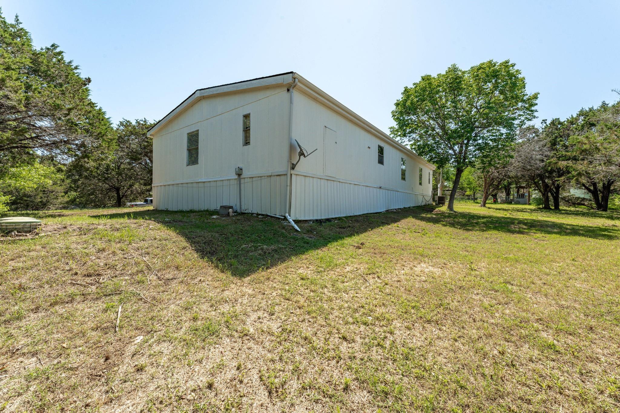 main property photo 23