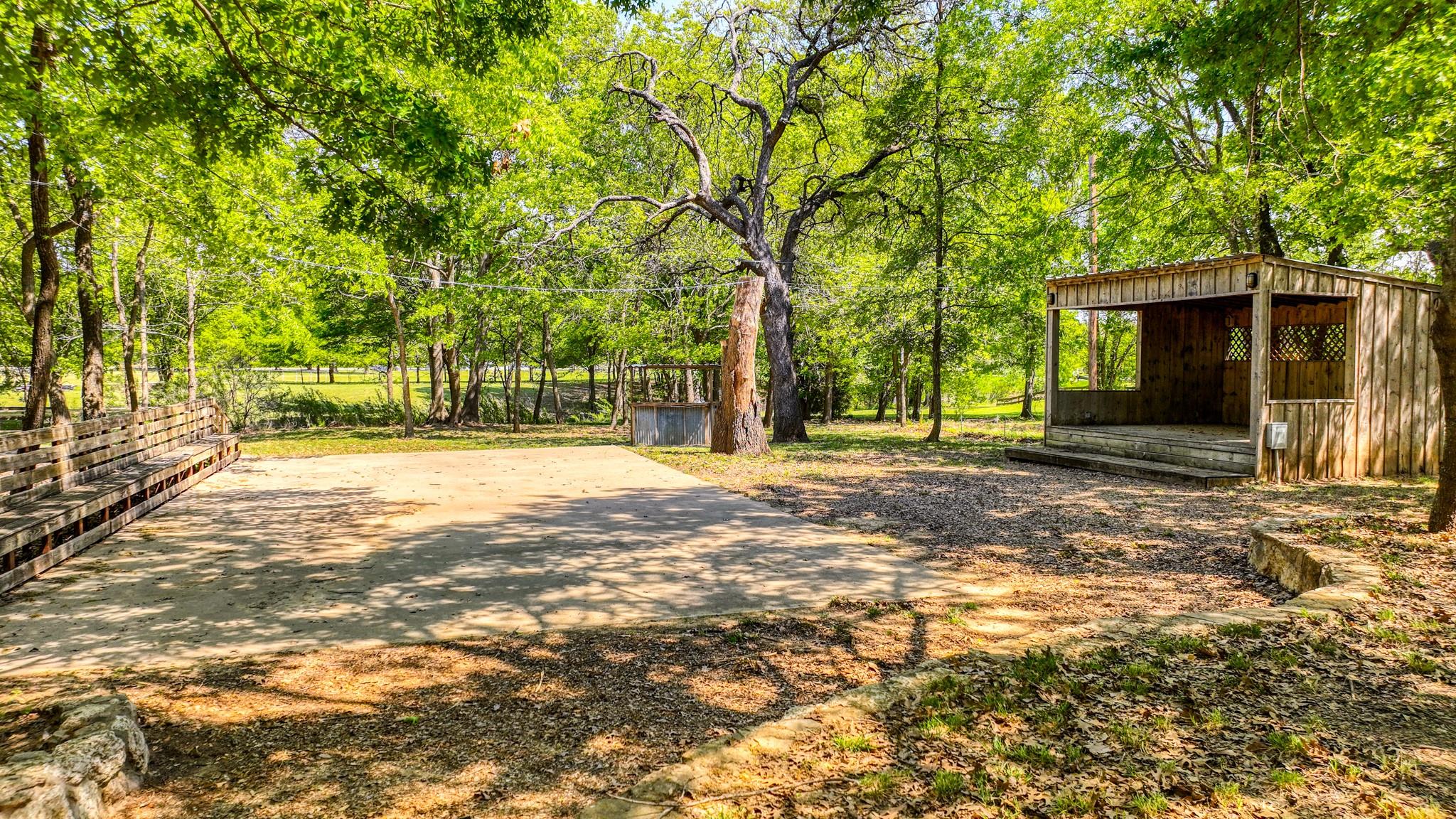 main property photo 22