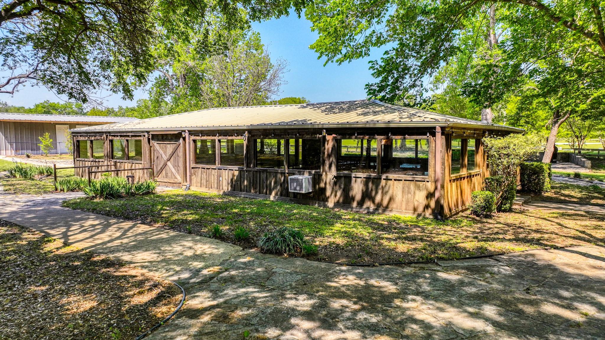 main property photo 26