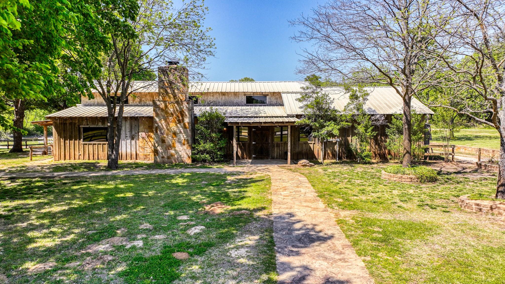 main property photo 34
