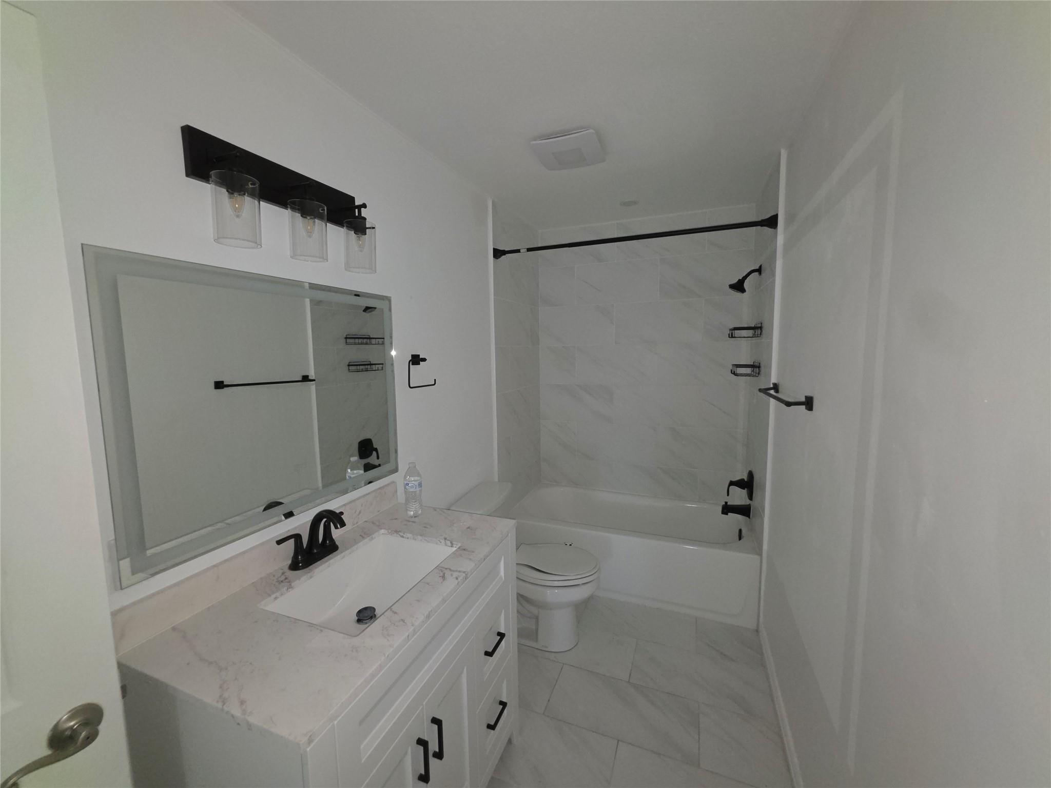 property viewer photo 13