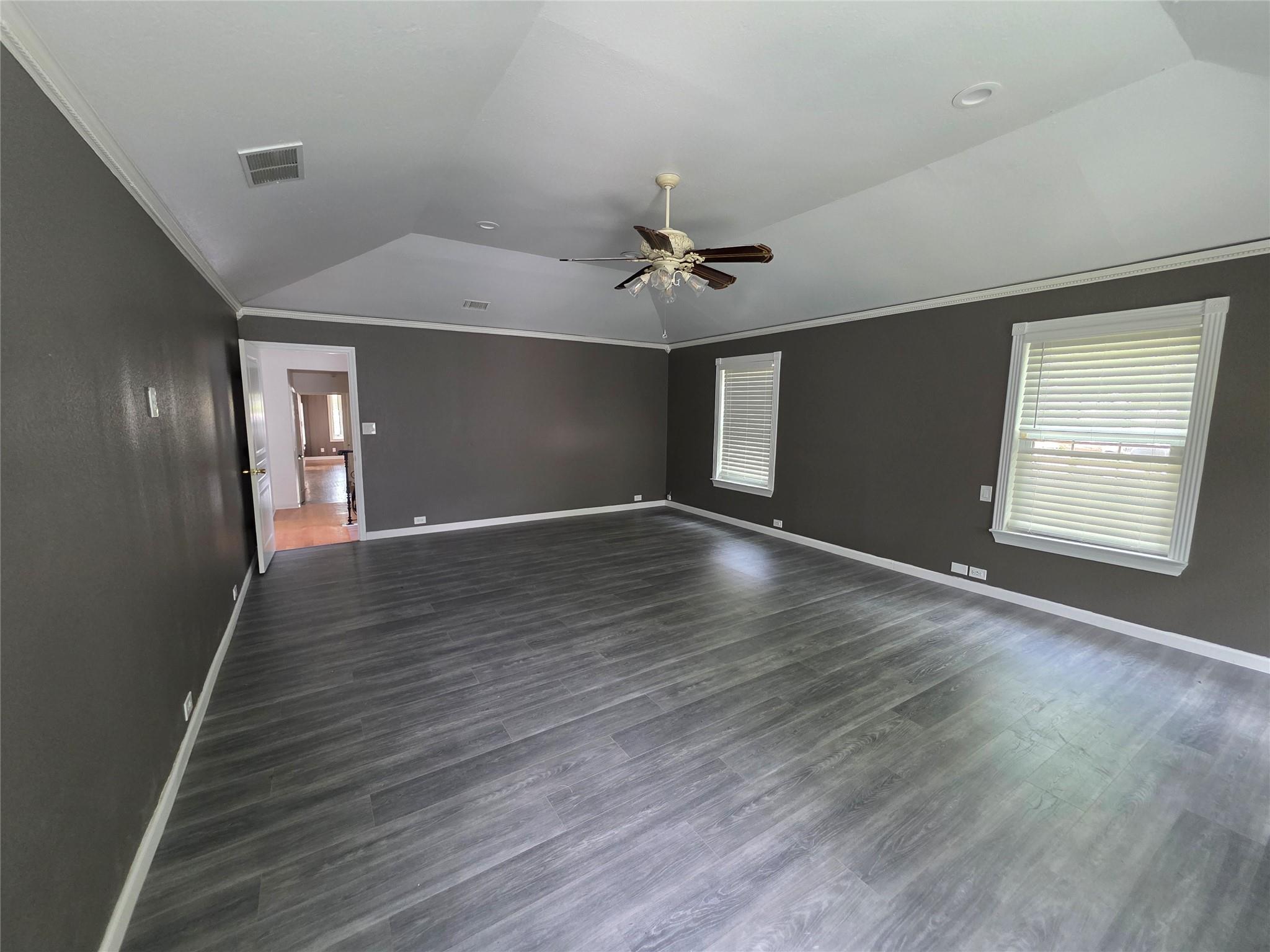 property viewer photo 14
