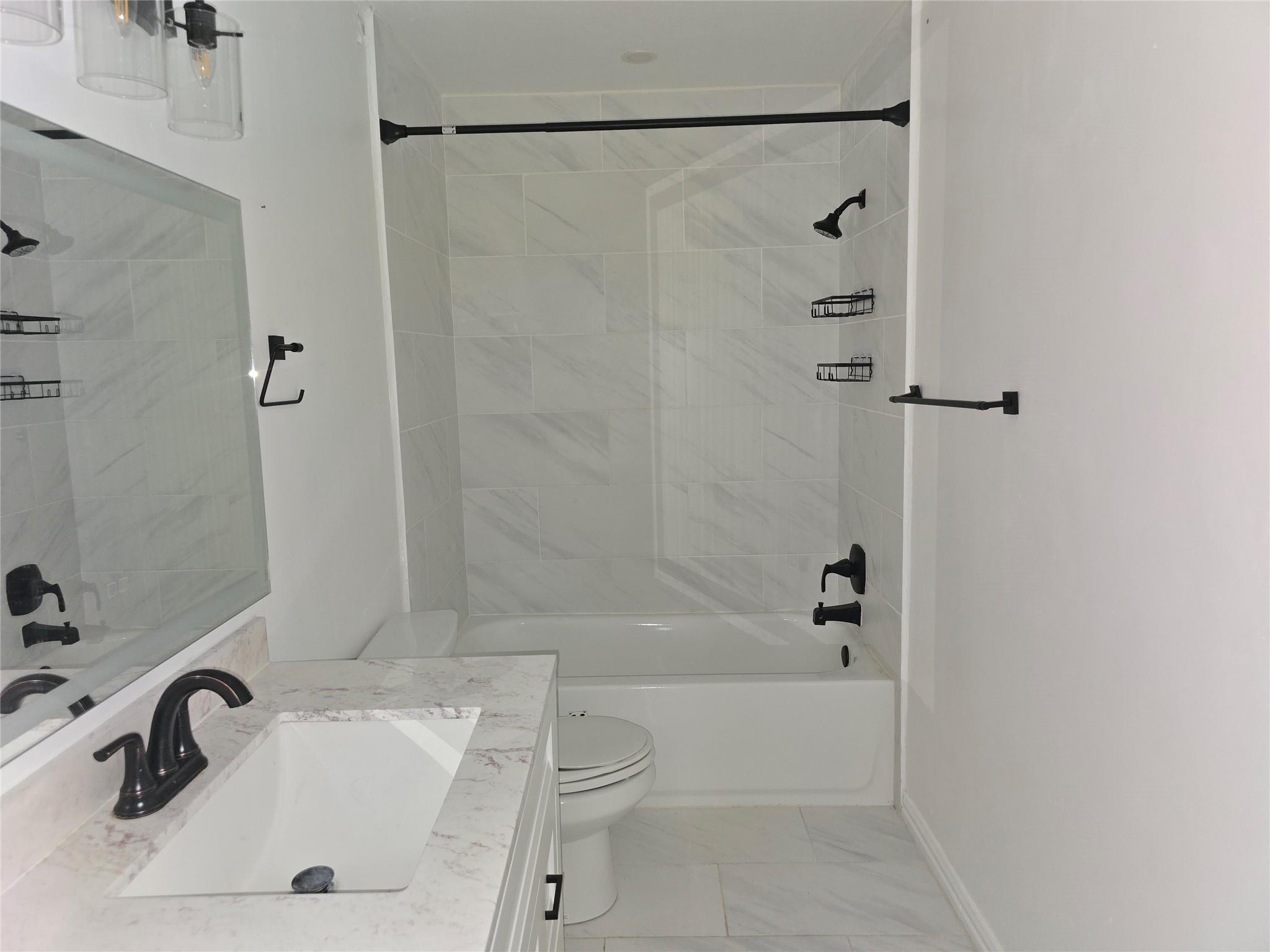 property viewer photo 3