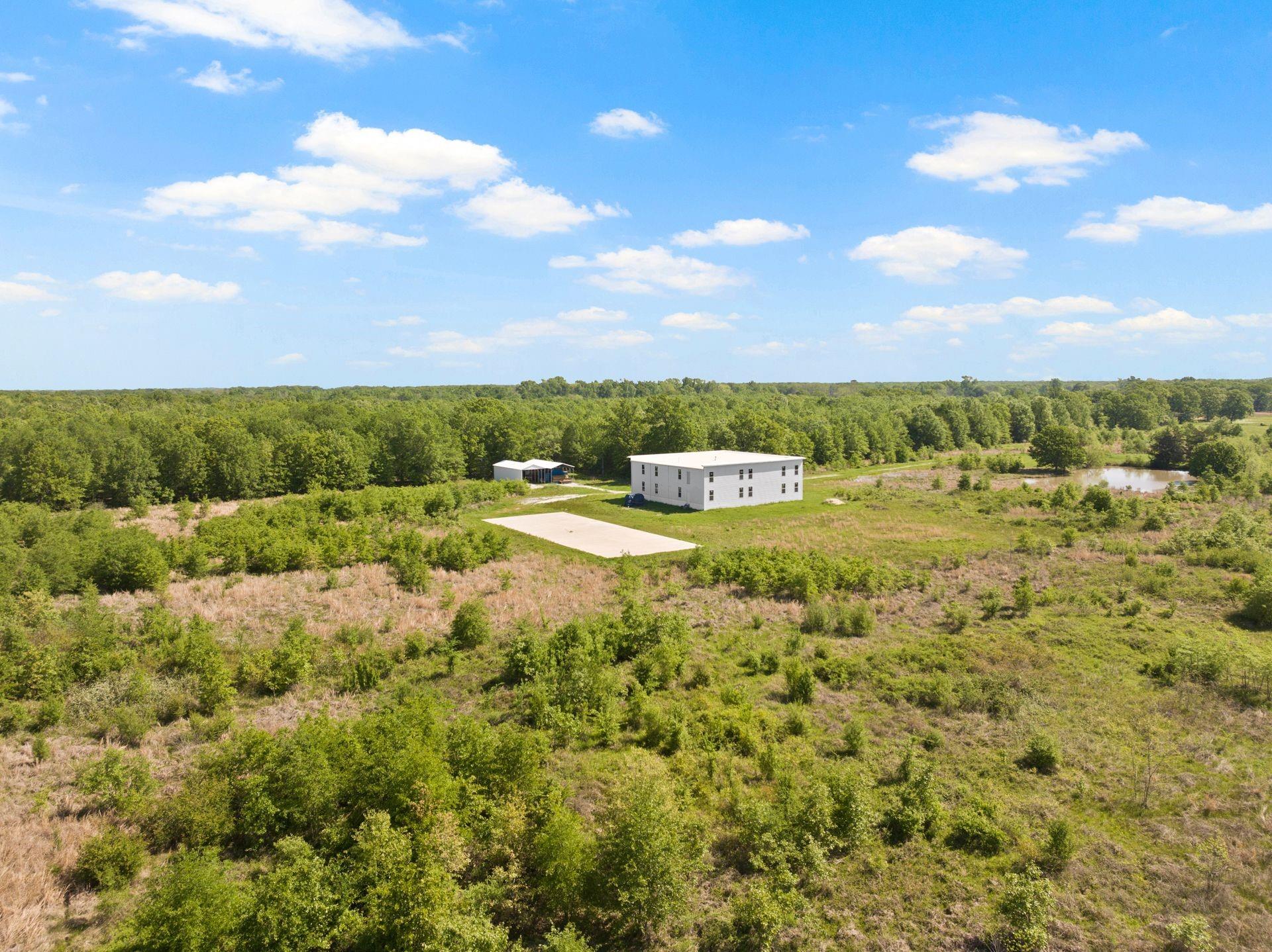 main property photo 29