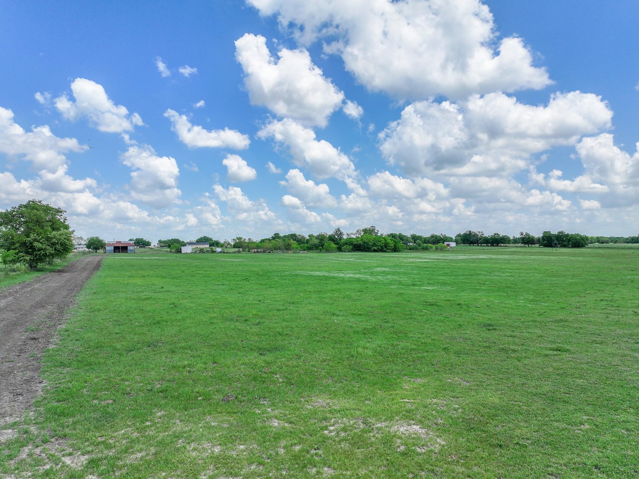 main property photo 13