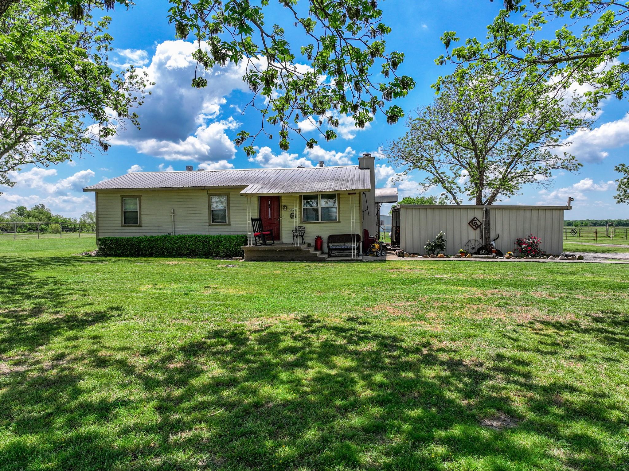 main property photo 27