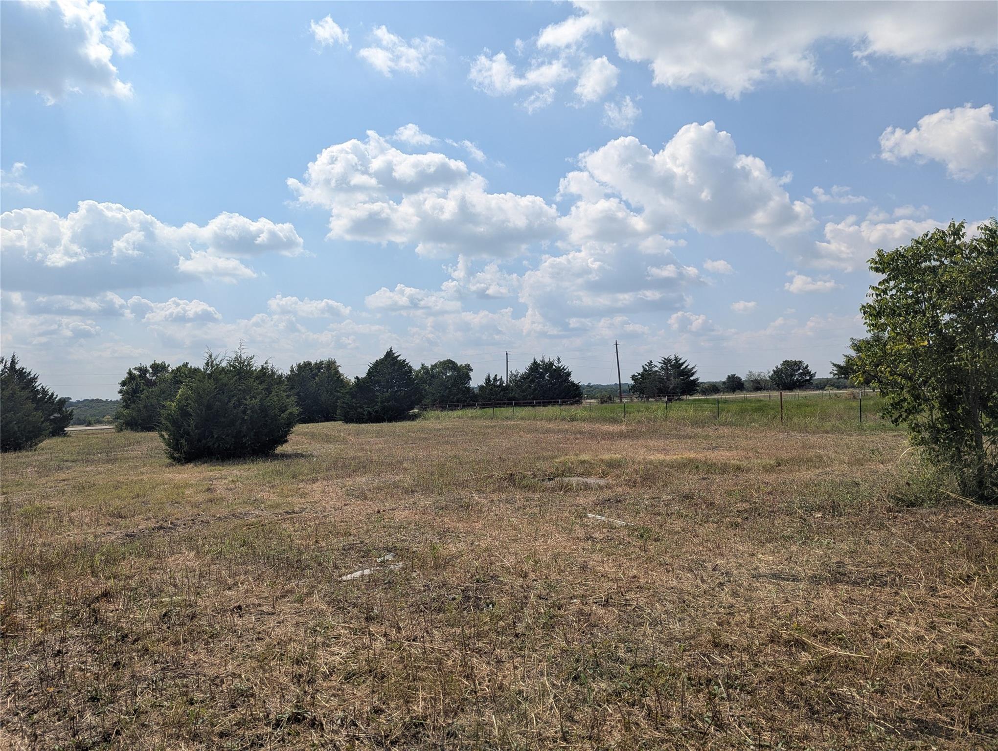 main property photo 10