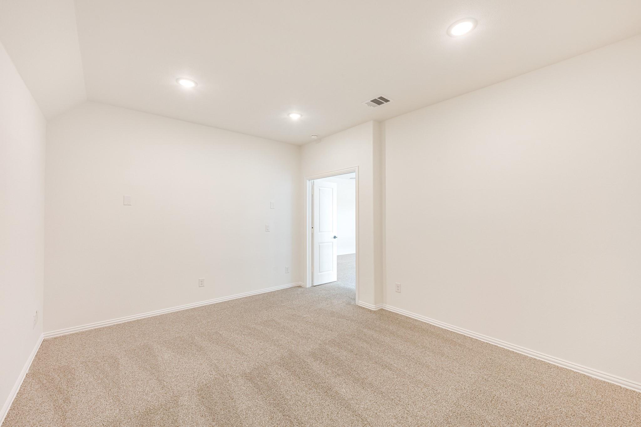 property viewer photo 30