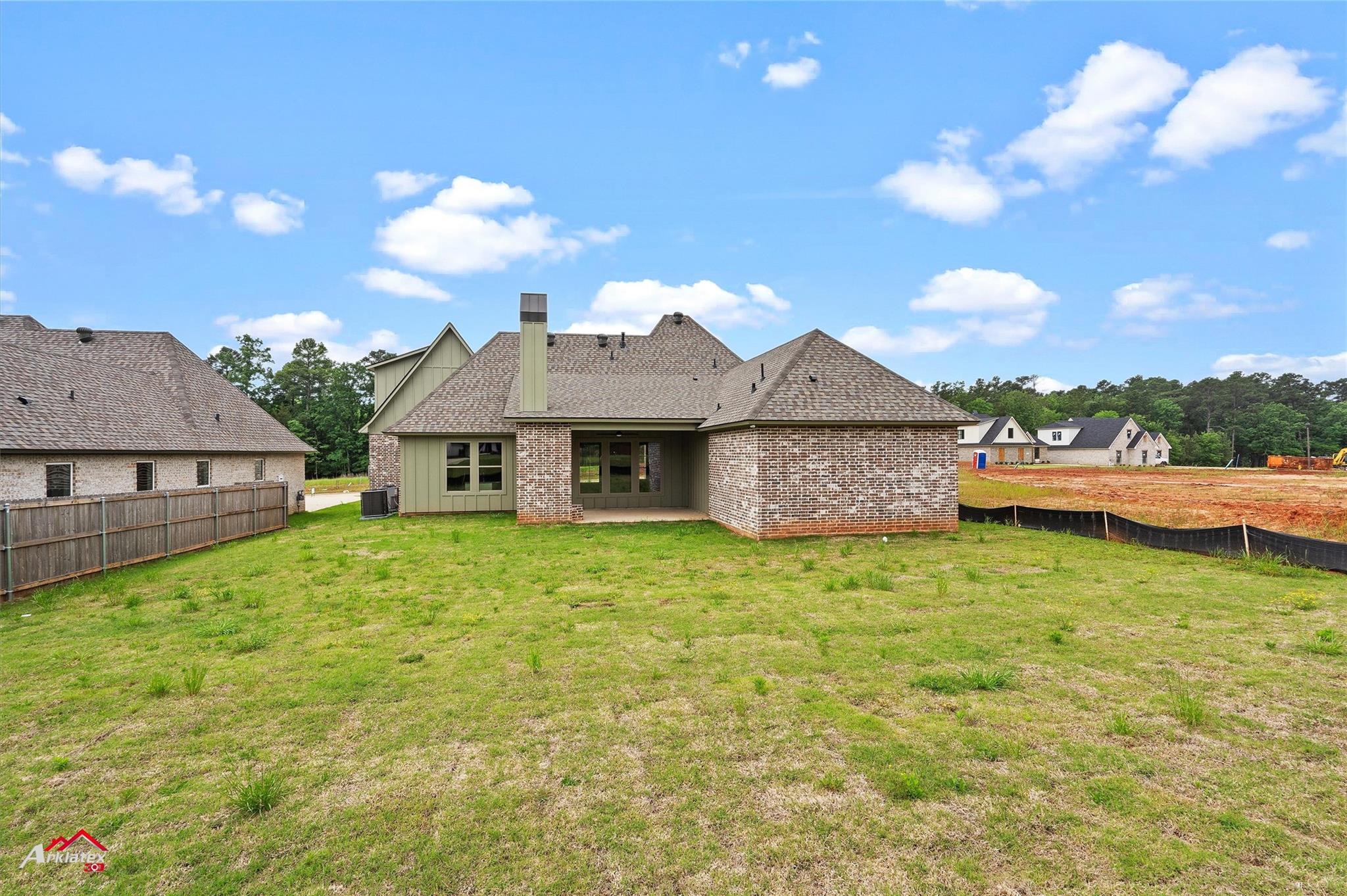 main property photo 29
