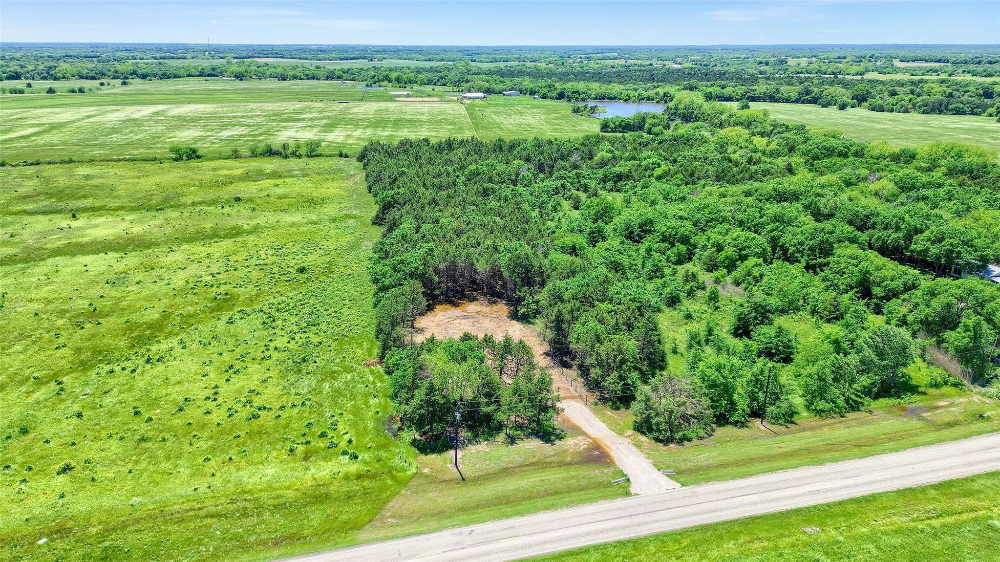 main property photo 17