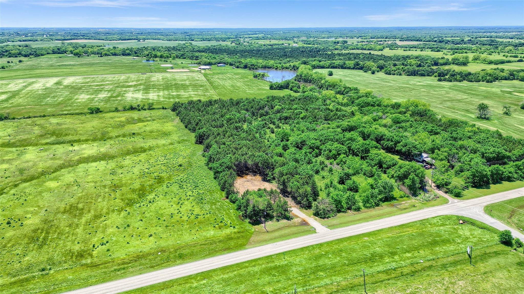 main property photo 9
