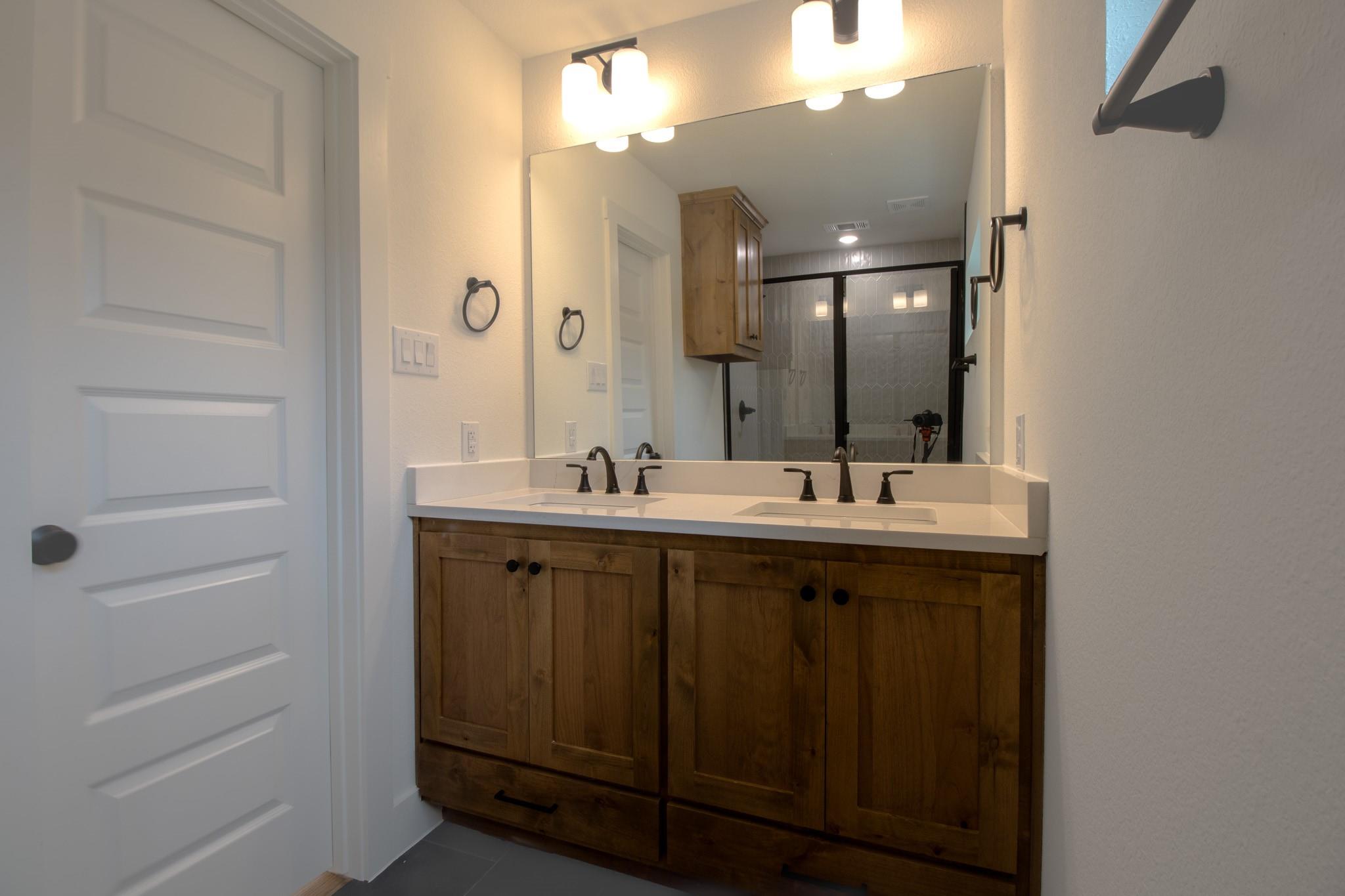 property viewer photo 12