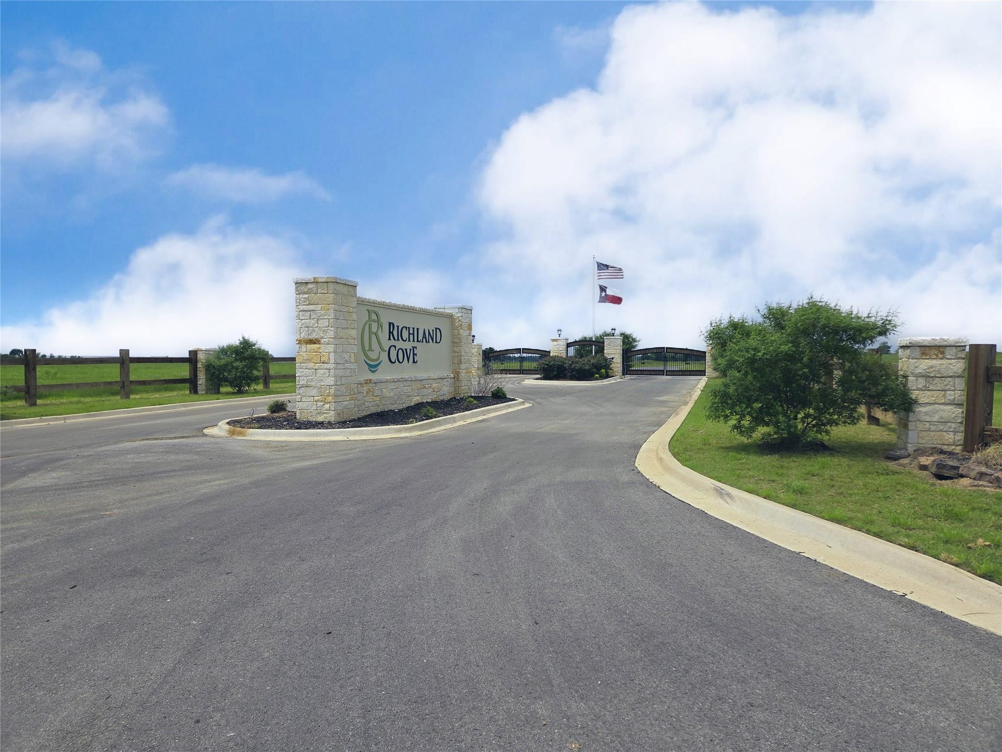 main property photo 18