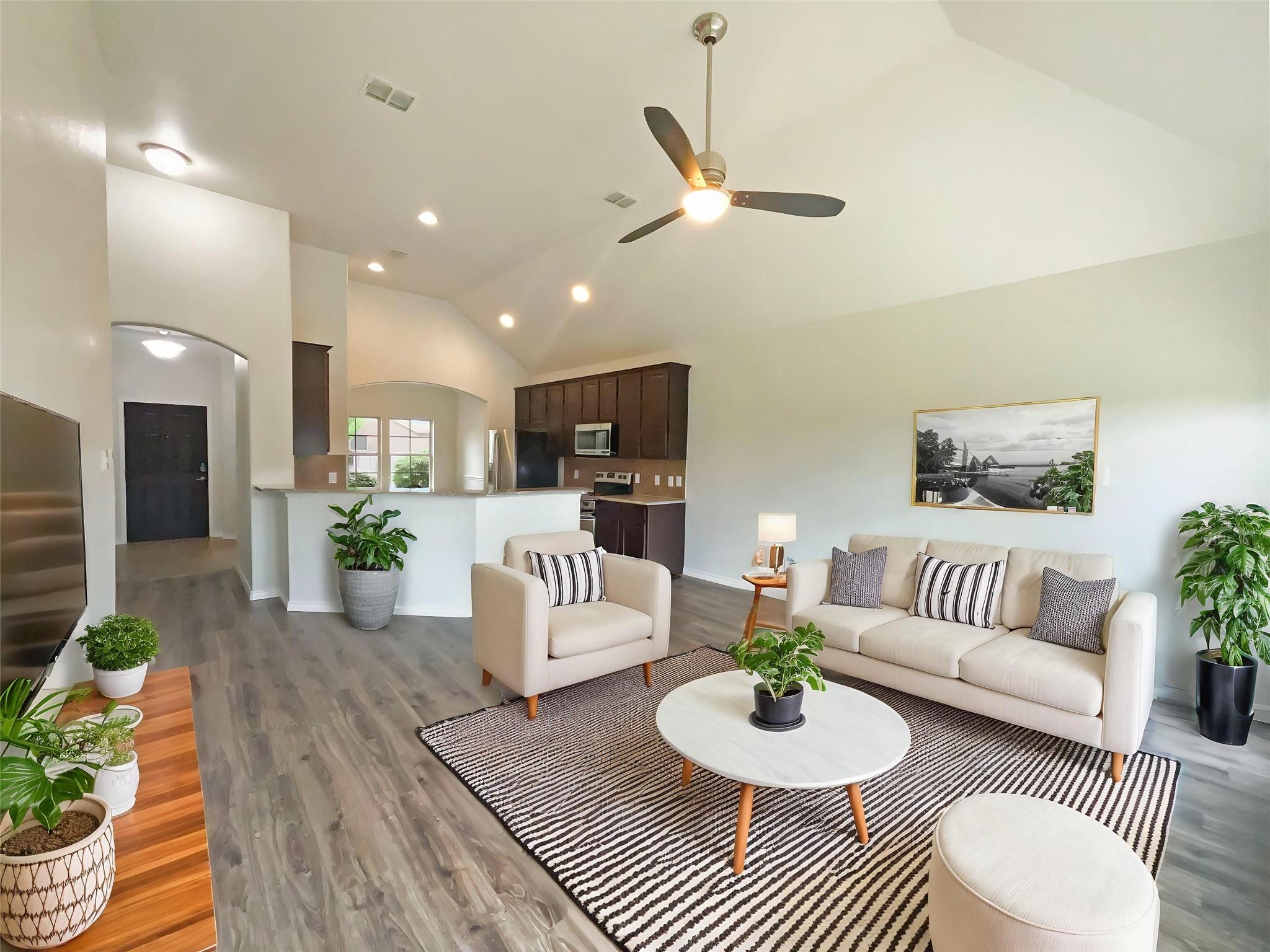 property viewer photo 1