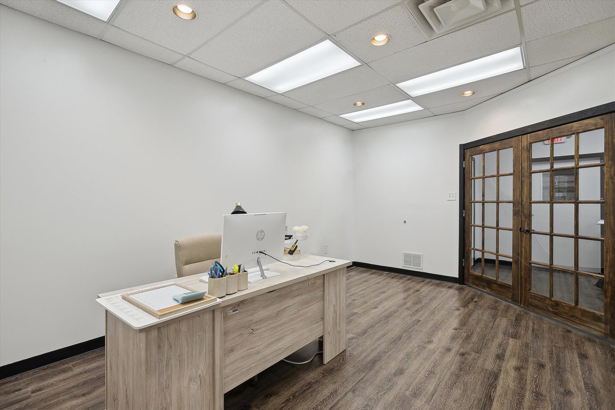 main property photo 18