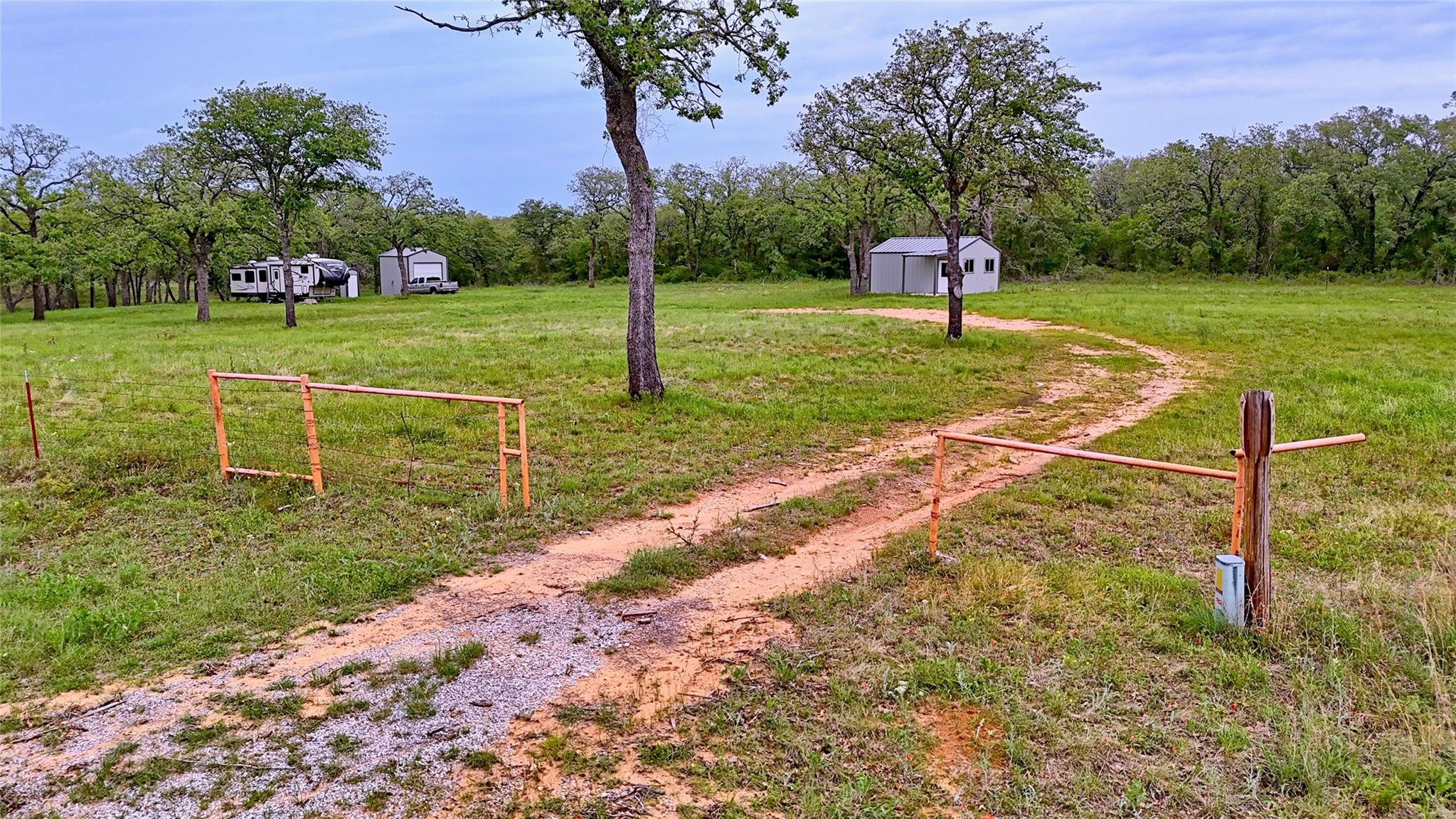 main property photo 11