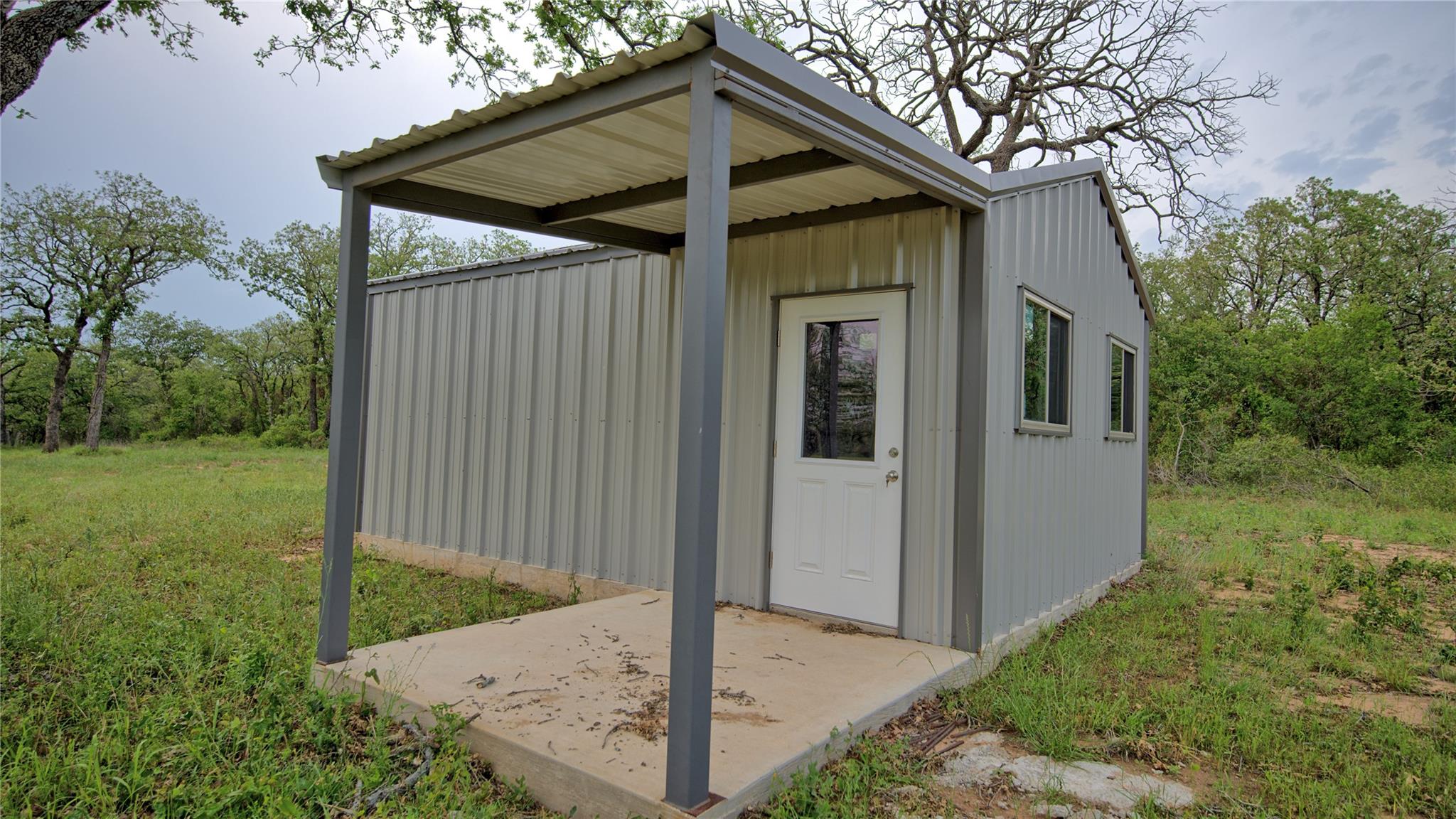 main property photo 12