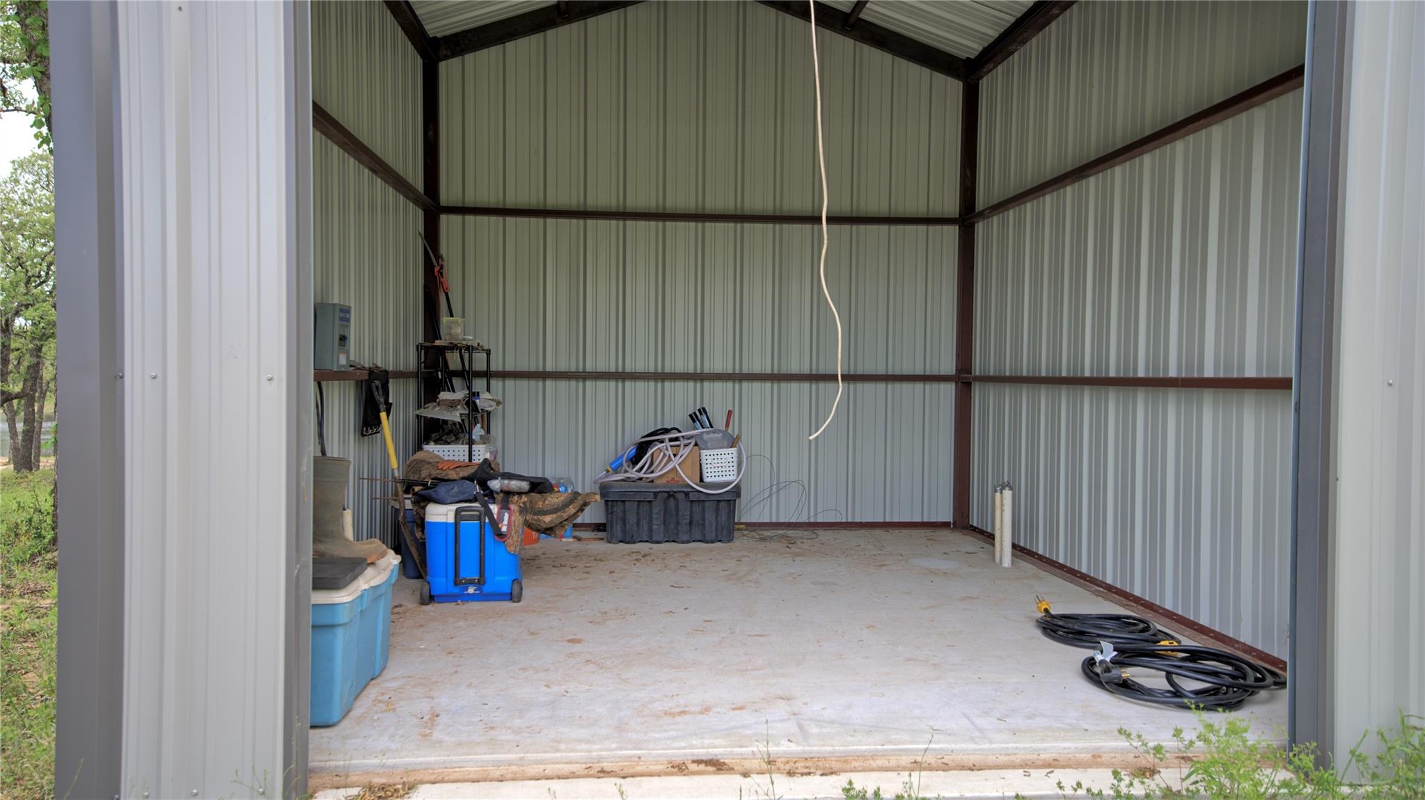 main property photo 16