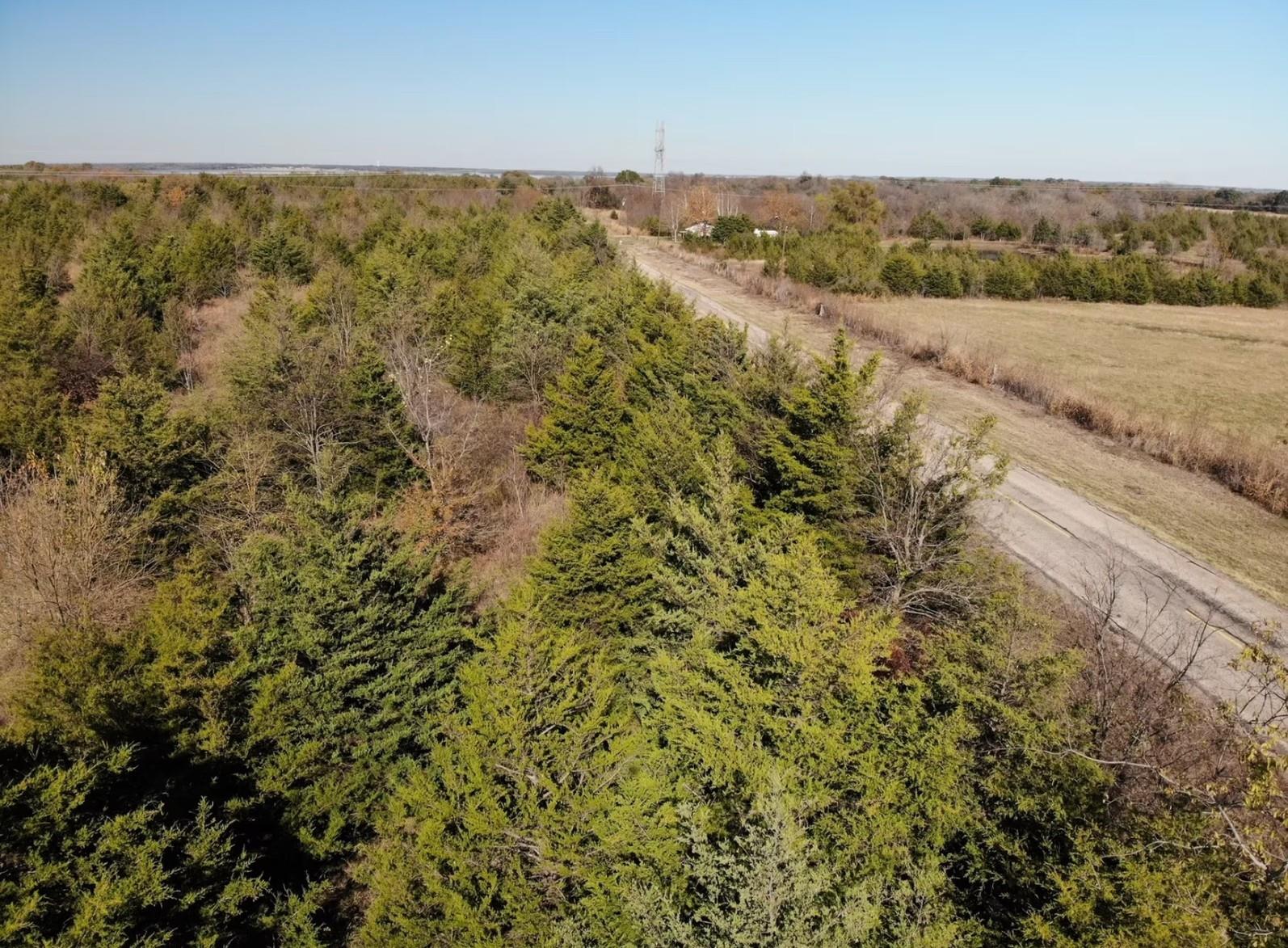 main property photo 13