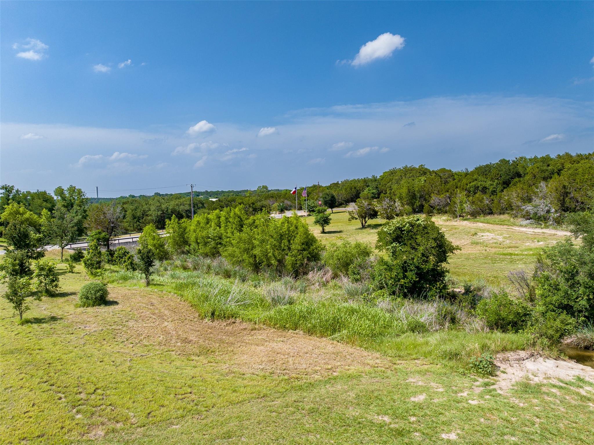 main property photo 22