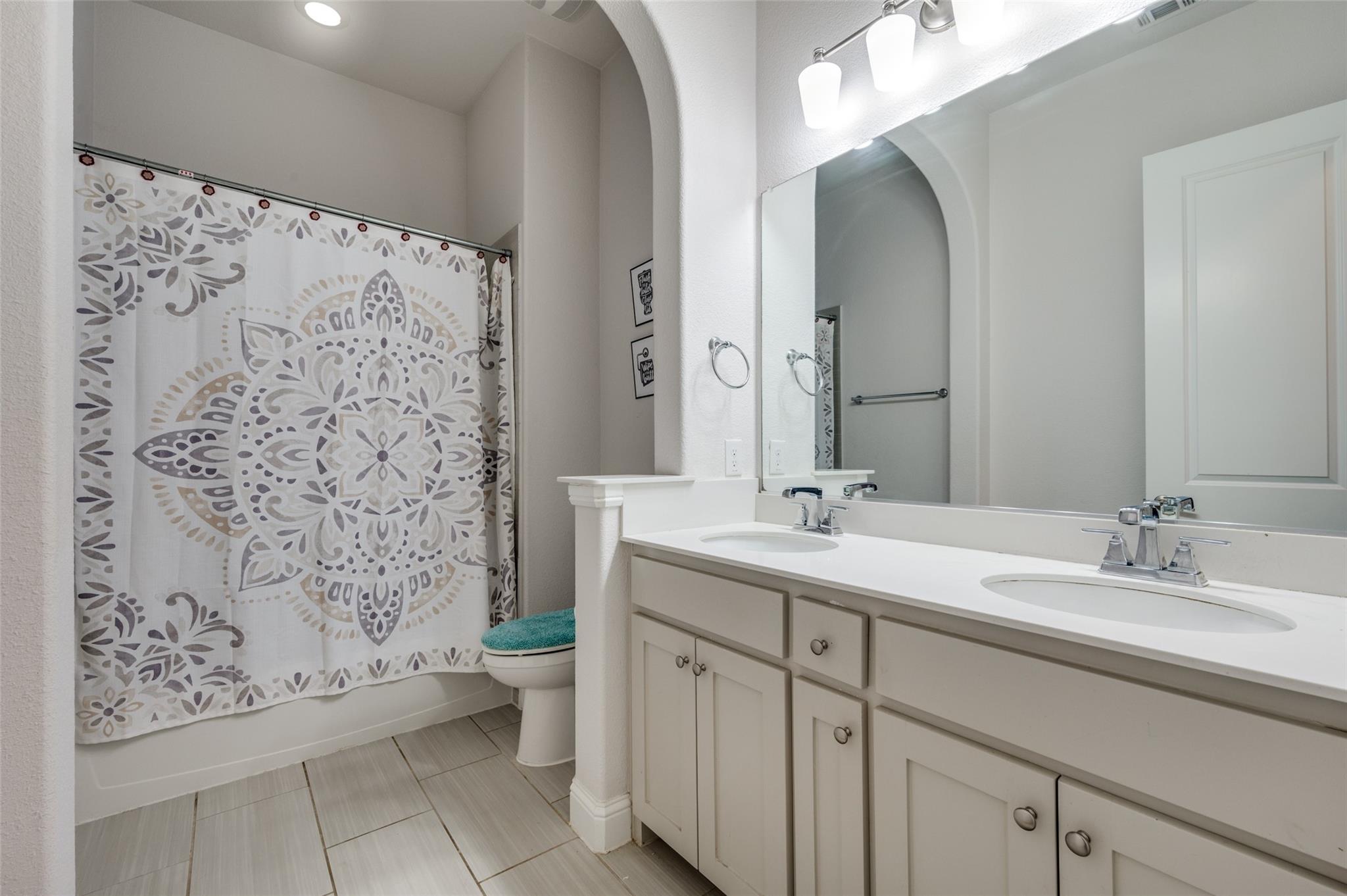 property viewer photo 20
