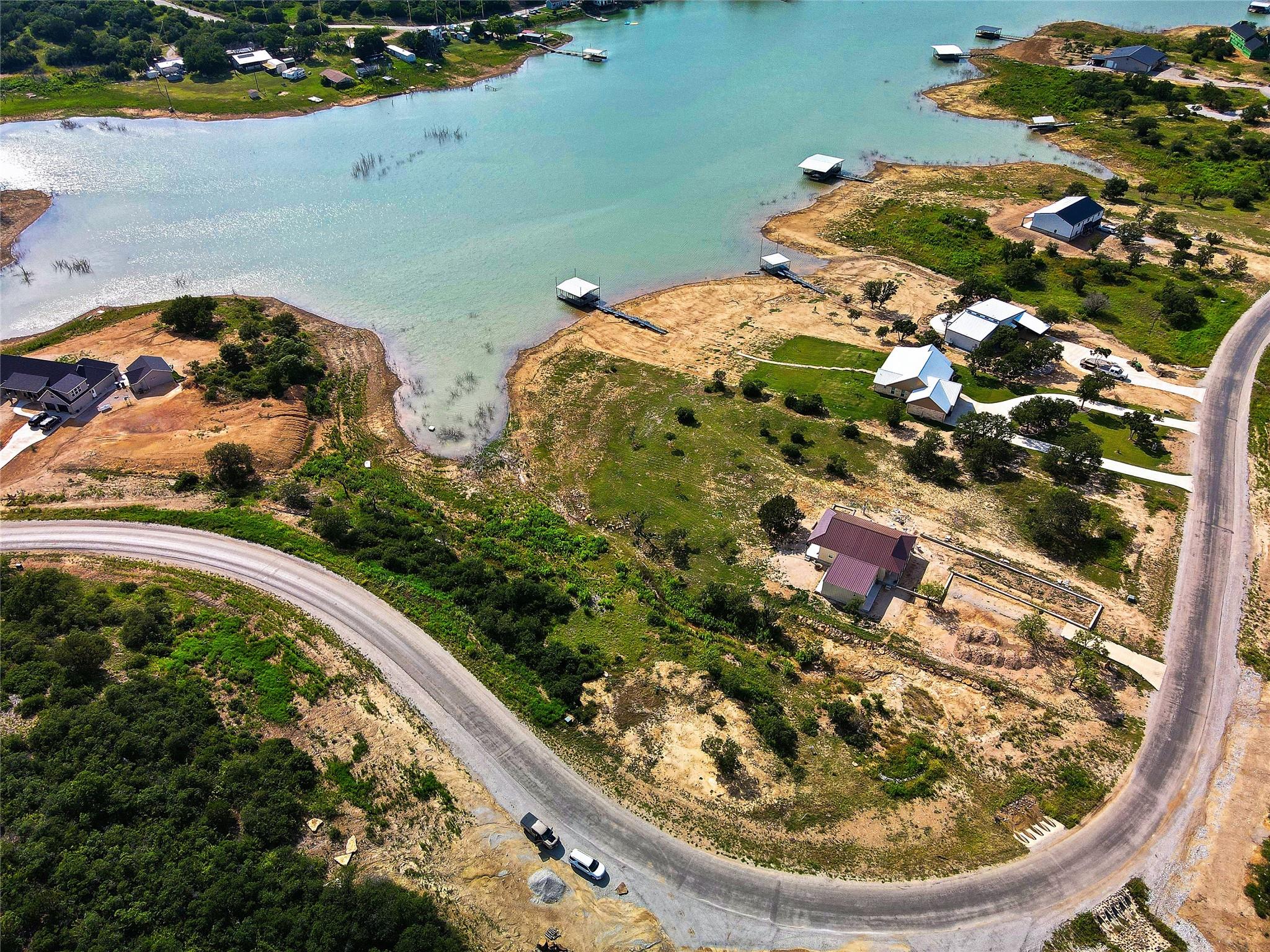 main property photo 9