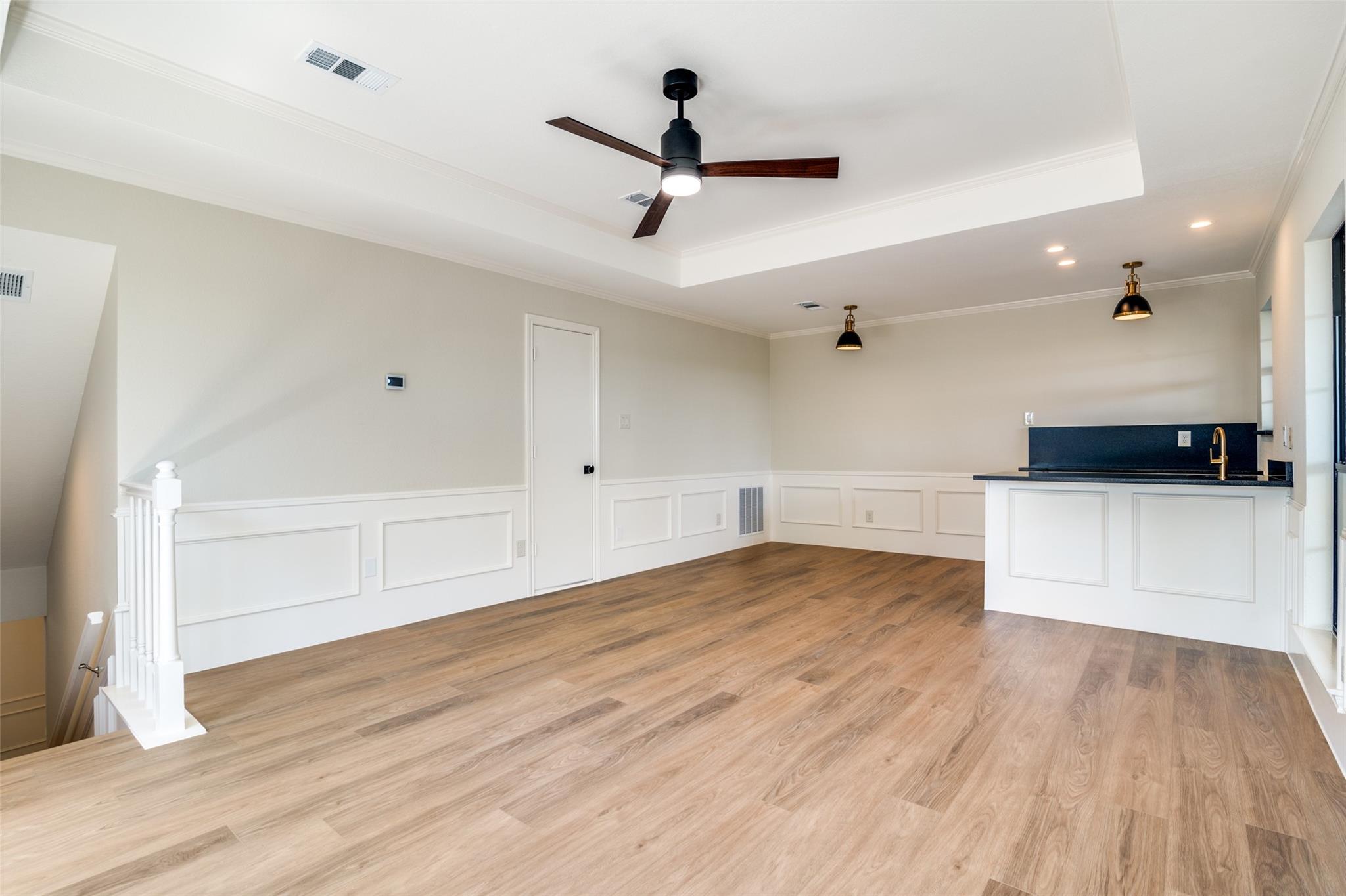 property viewer photo 15