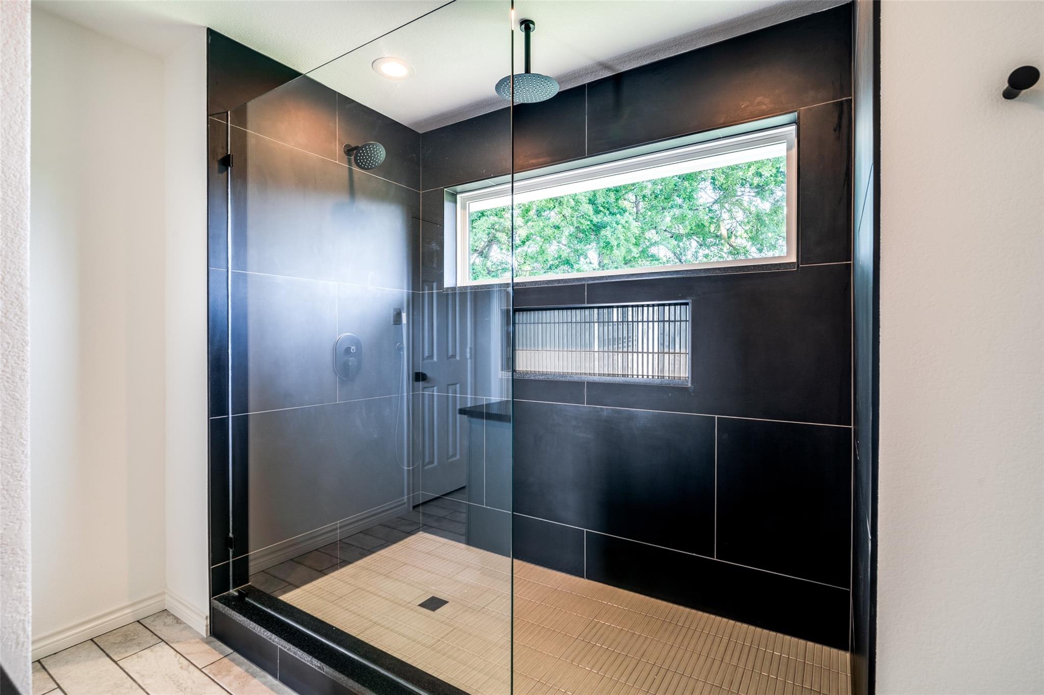 property viewer photo 22