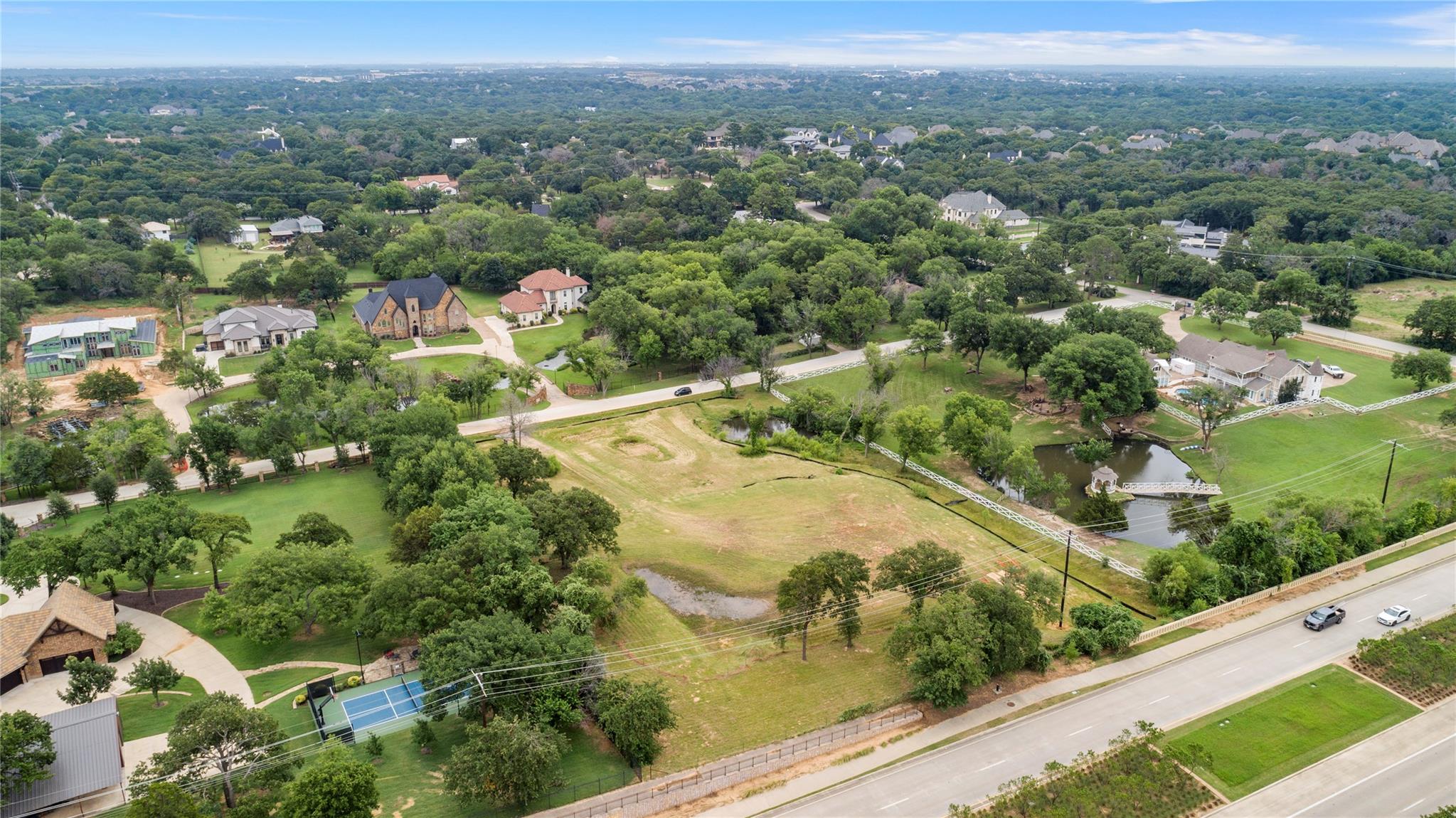 main property photo 13