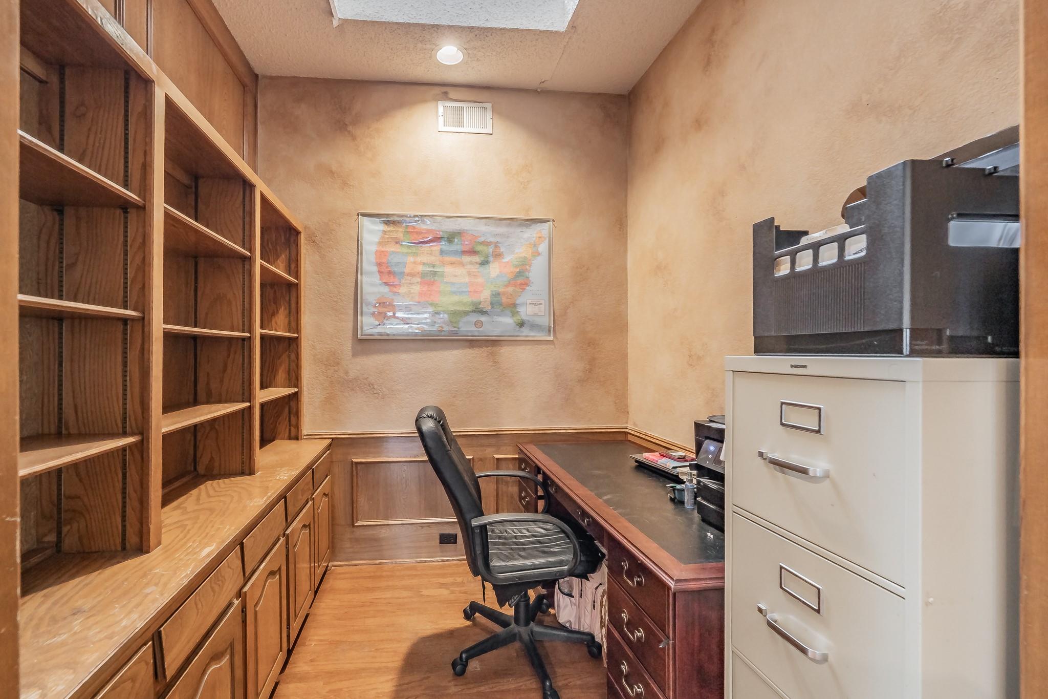 property viewer photo 3