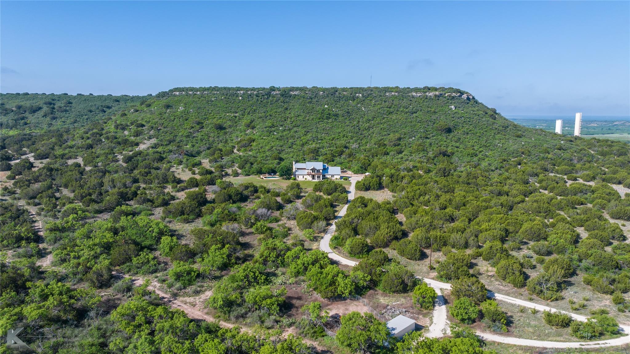 main property photo 12