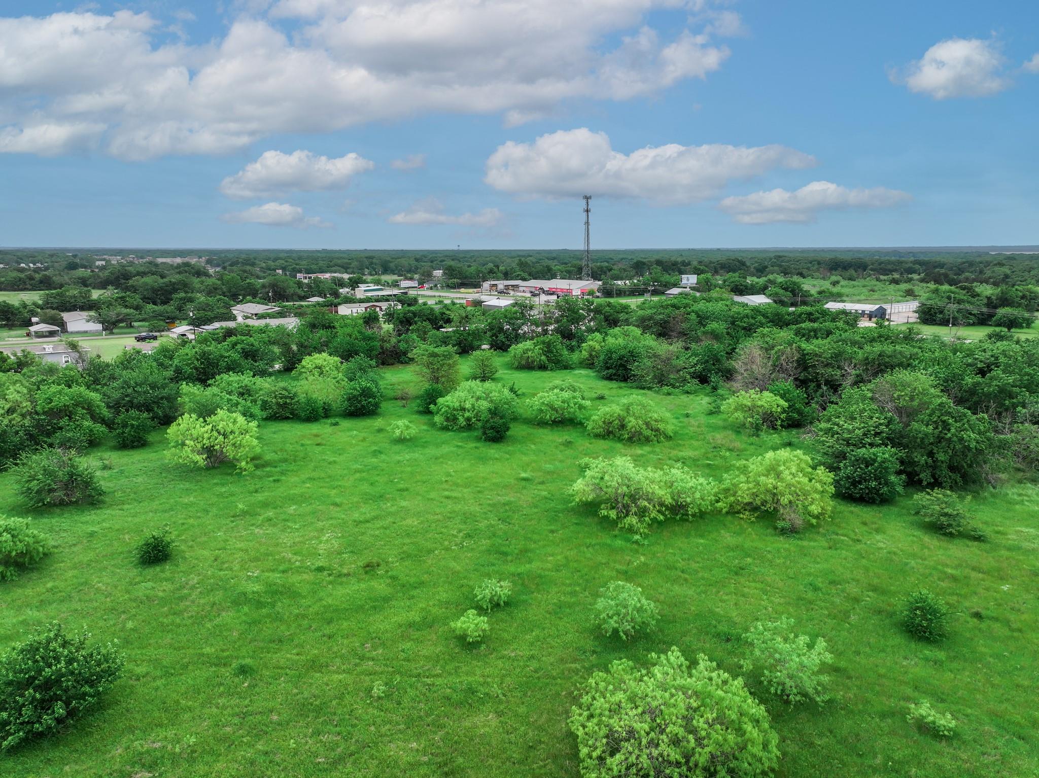 main property photo 11