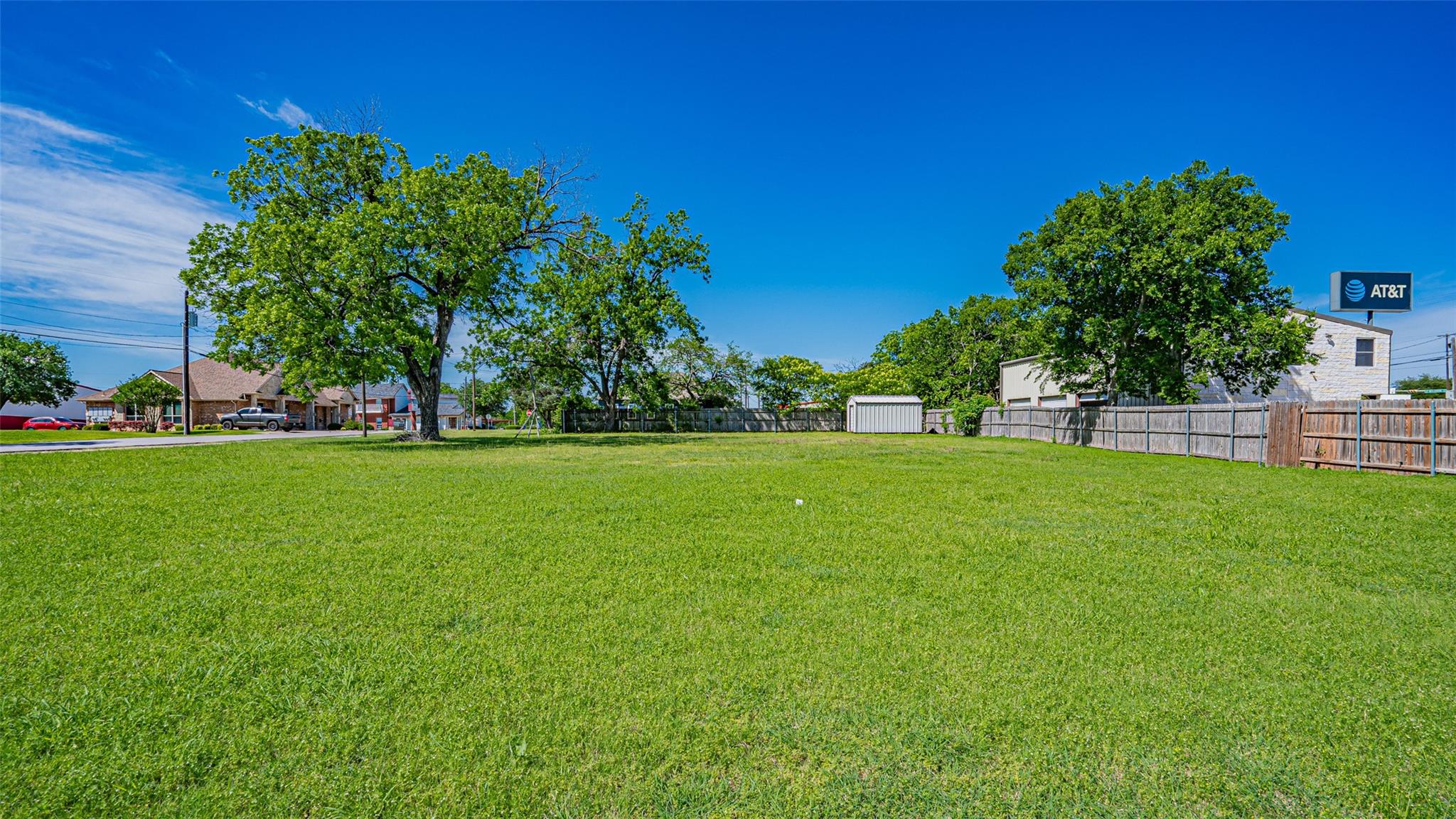 main property photo 20