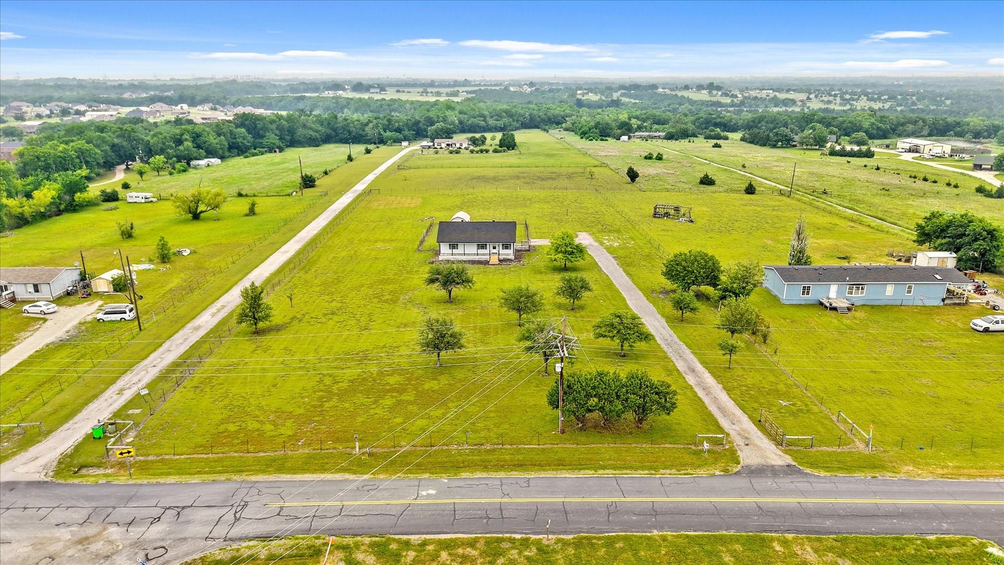 main property photo 30