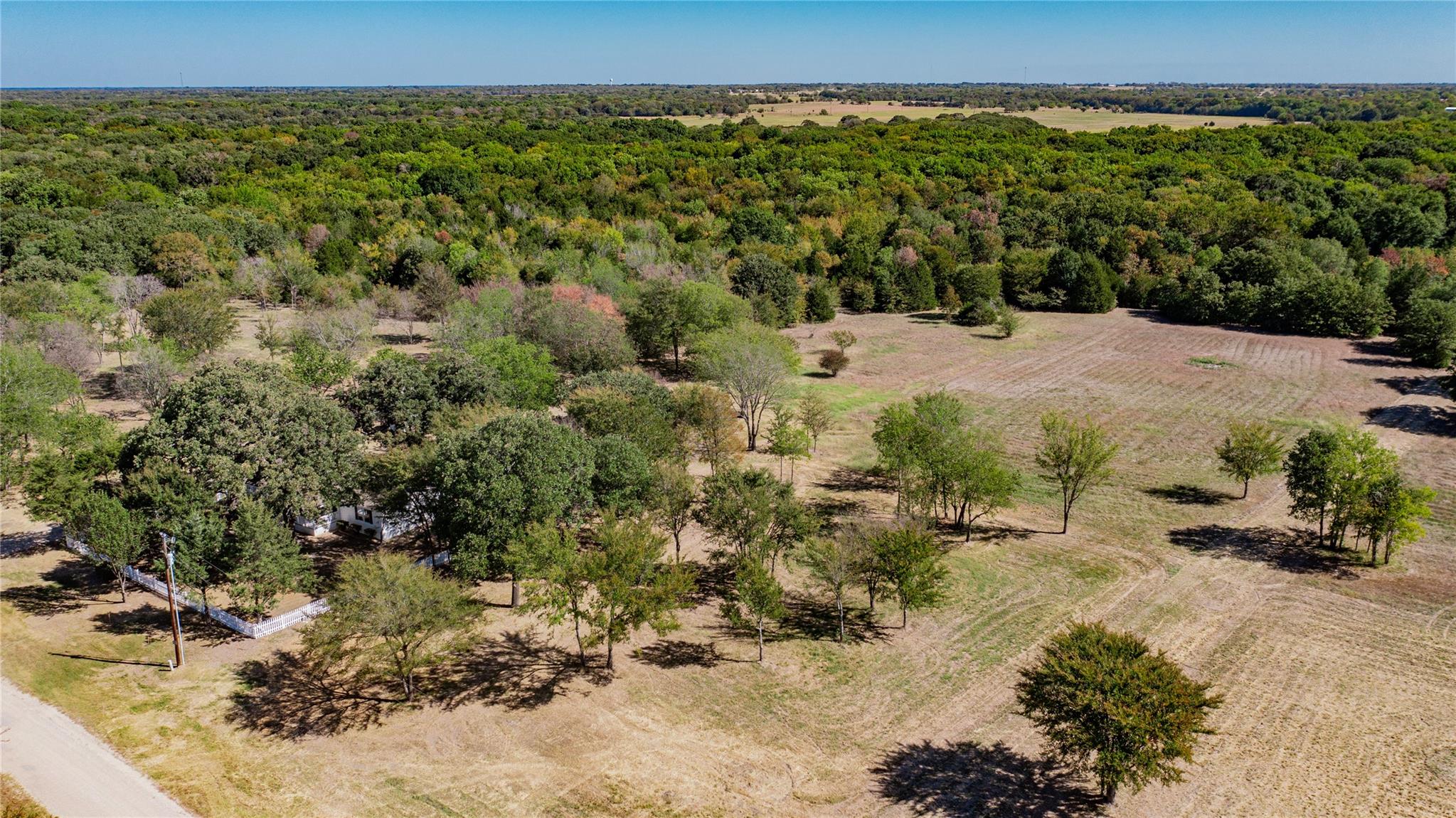 main property photo 37